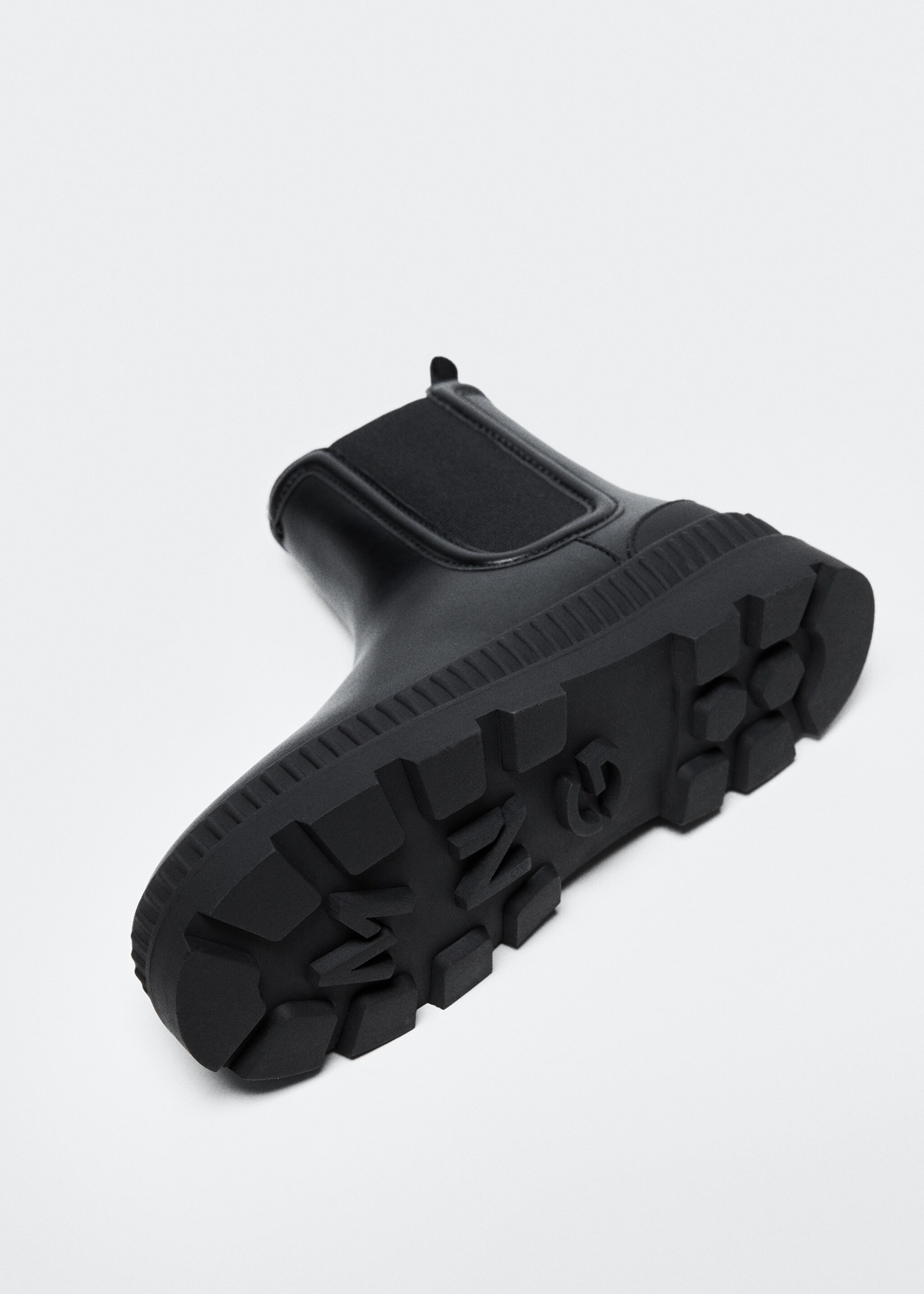 Track outsole boots - Details of the article 2