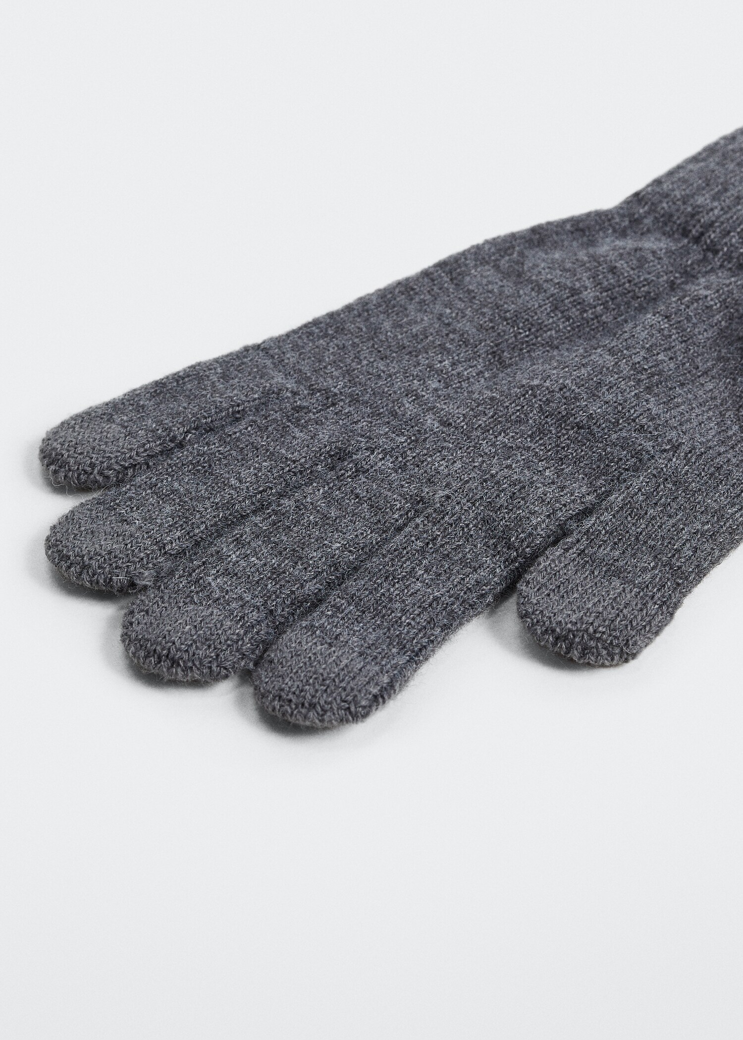 Touchscreen knitted gloves - Details of the article 2