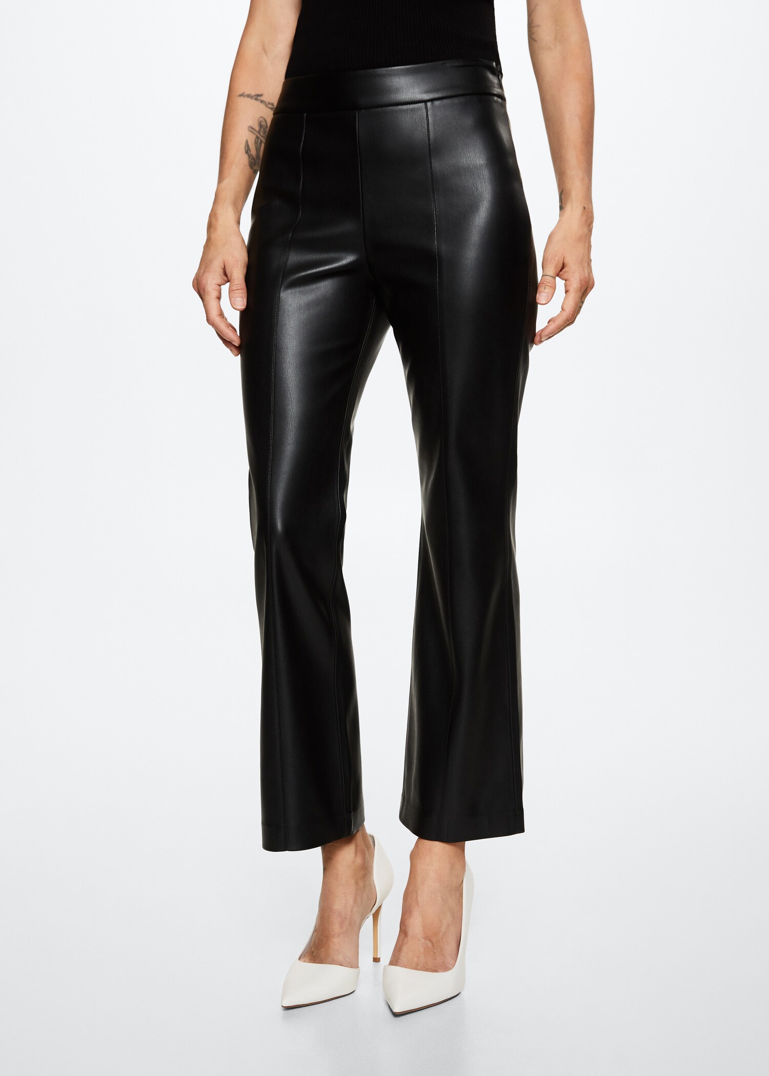 Leather-effect straight trousers - Medium plane