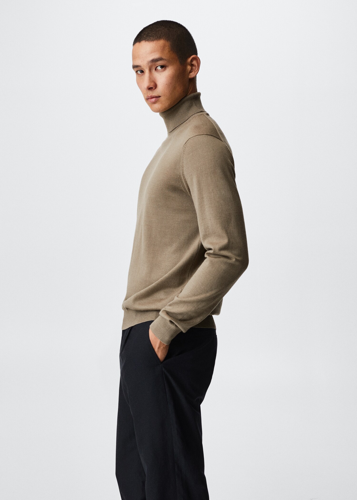 Turtleneck wool sweater - Details of the article 2