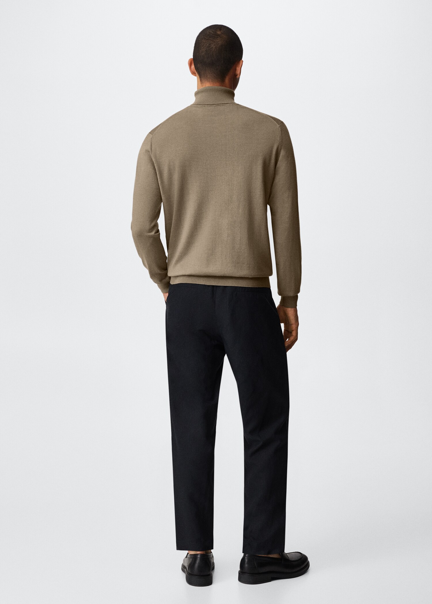 Turtleneck wool sweater - Reverse of the article