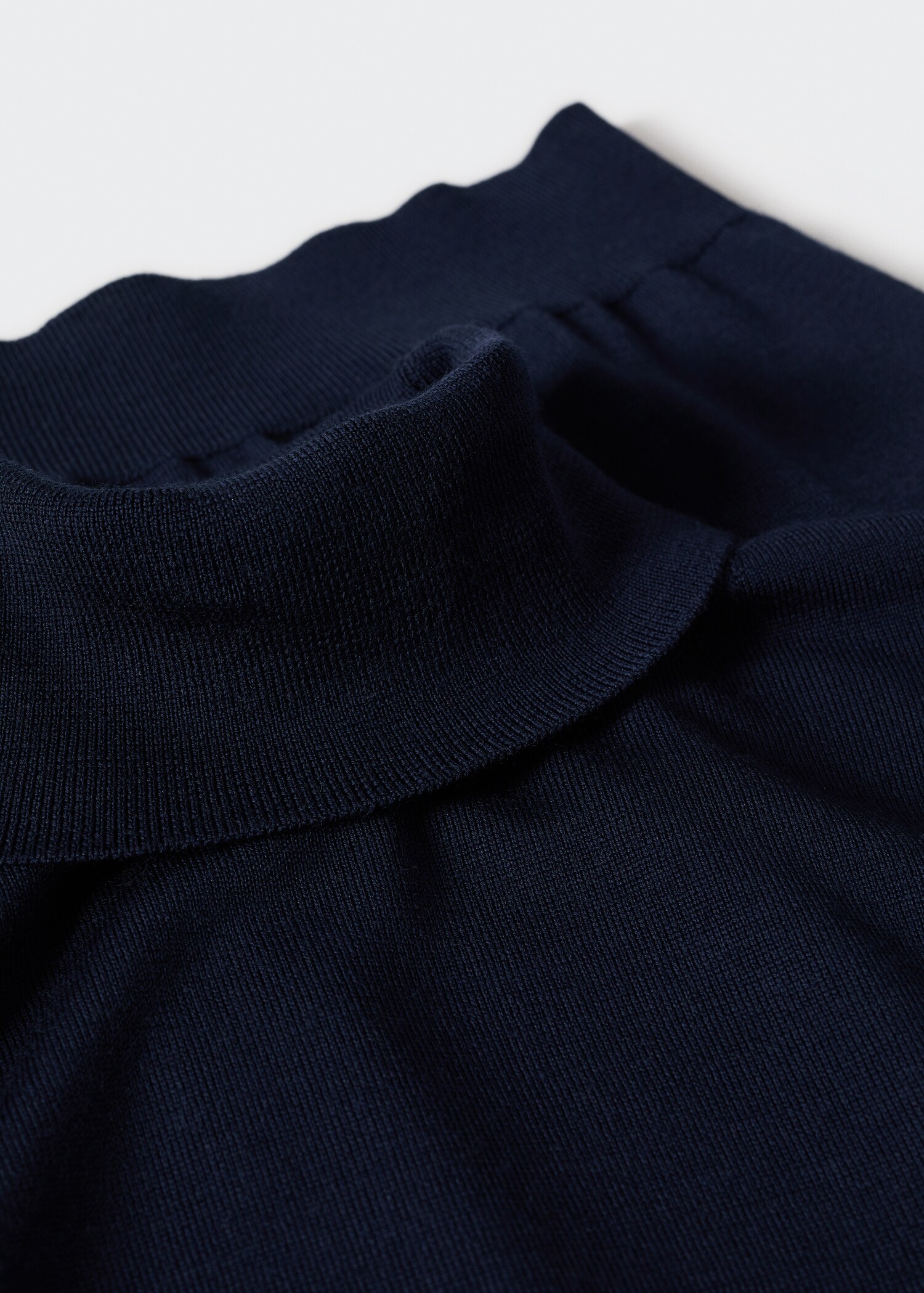 Turtleneck wool sweater - Details of the article 8