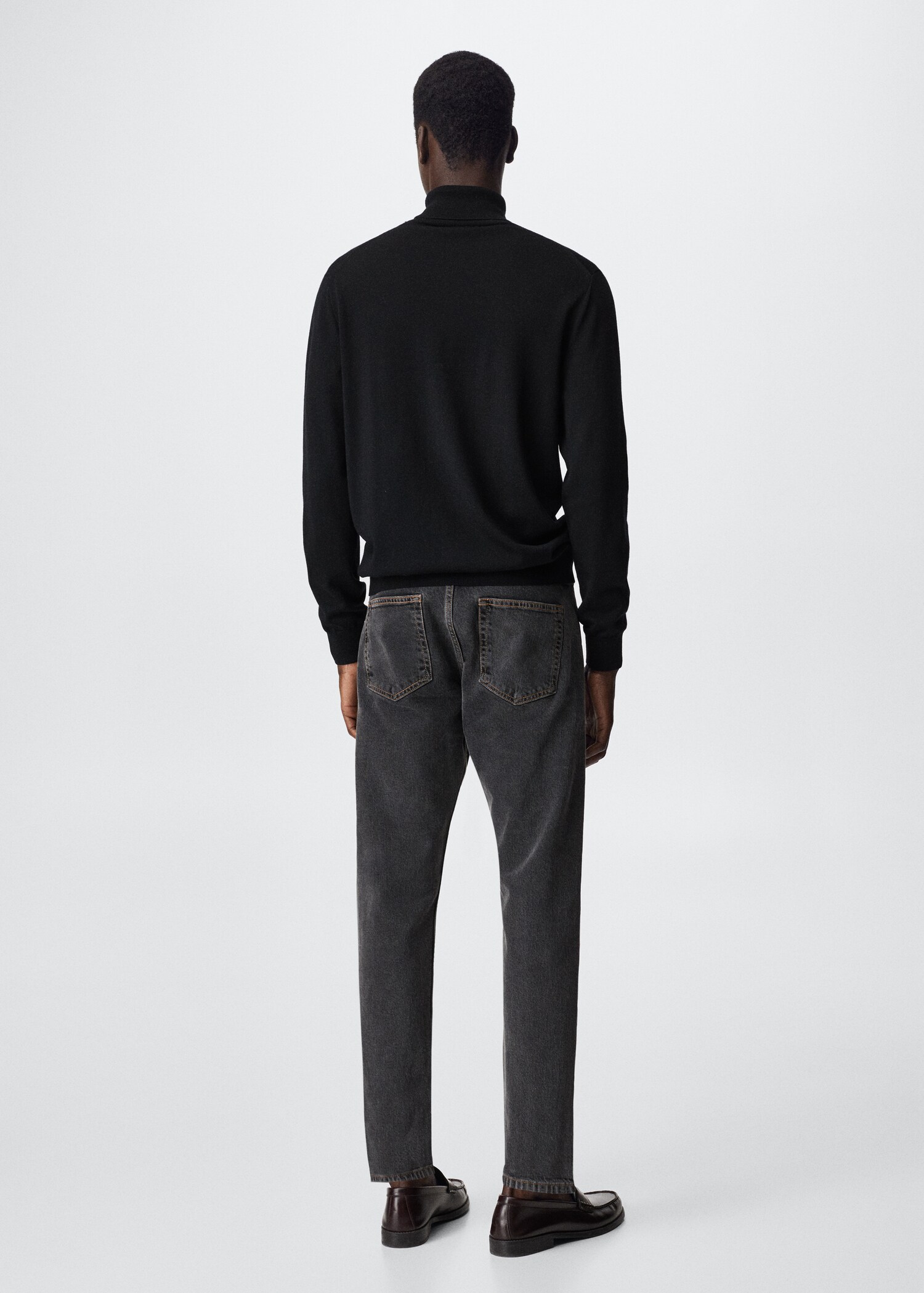 Turtleneck wool sweater - Reverse of the article