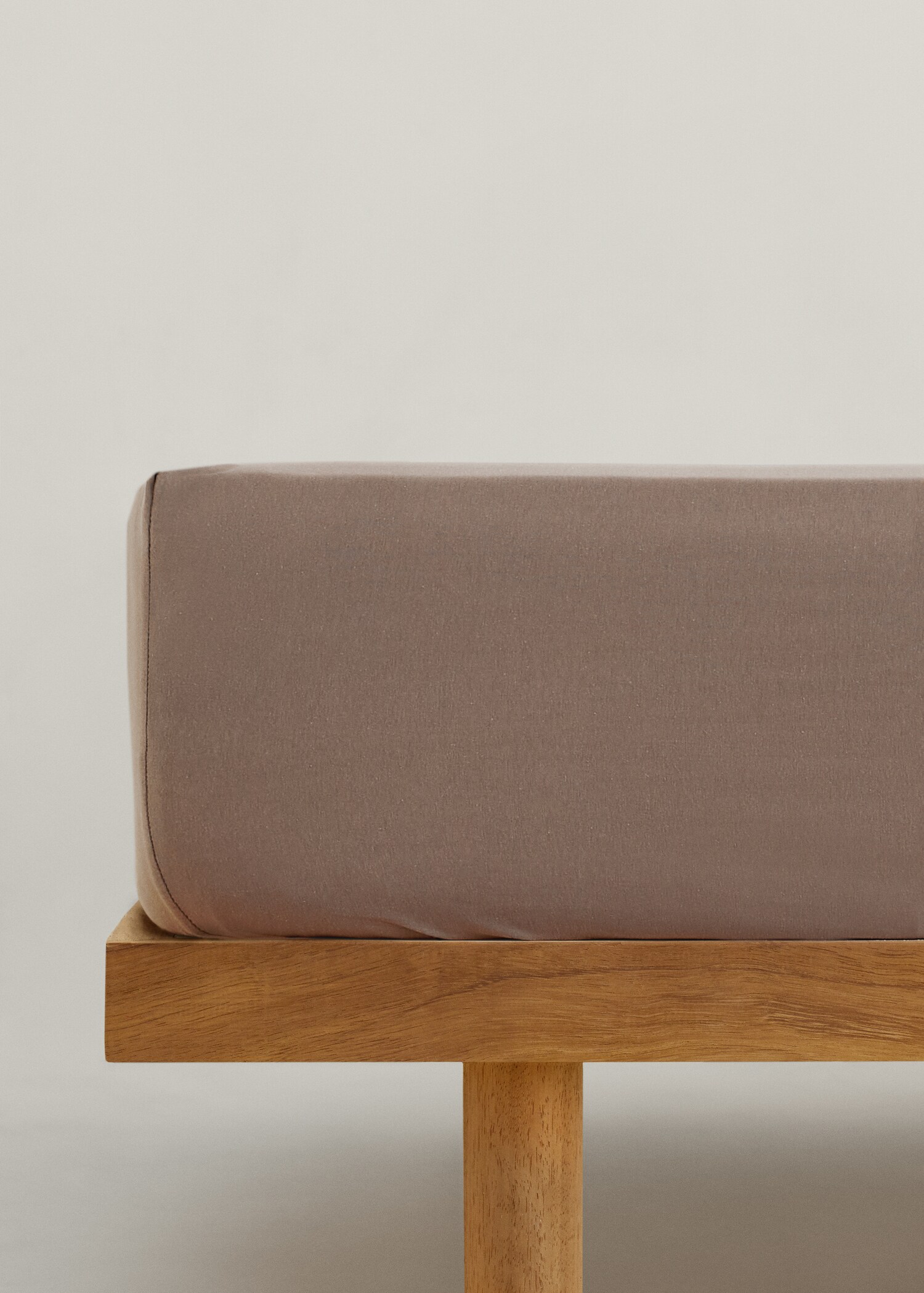 Pamučna pletena plahta s gumom 180 x 200 x 30 cm - Artikl bez modela
