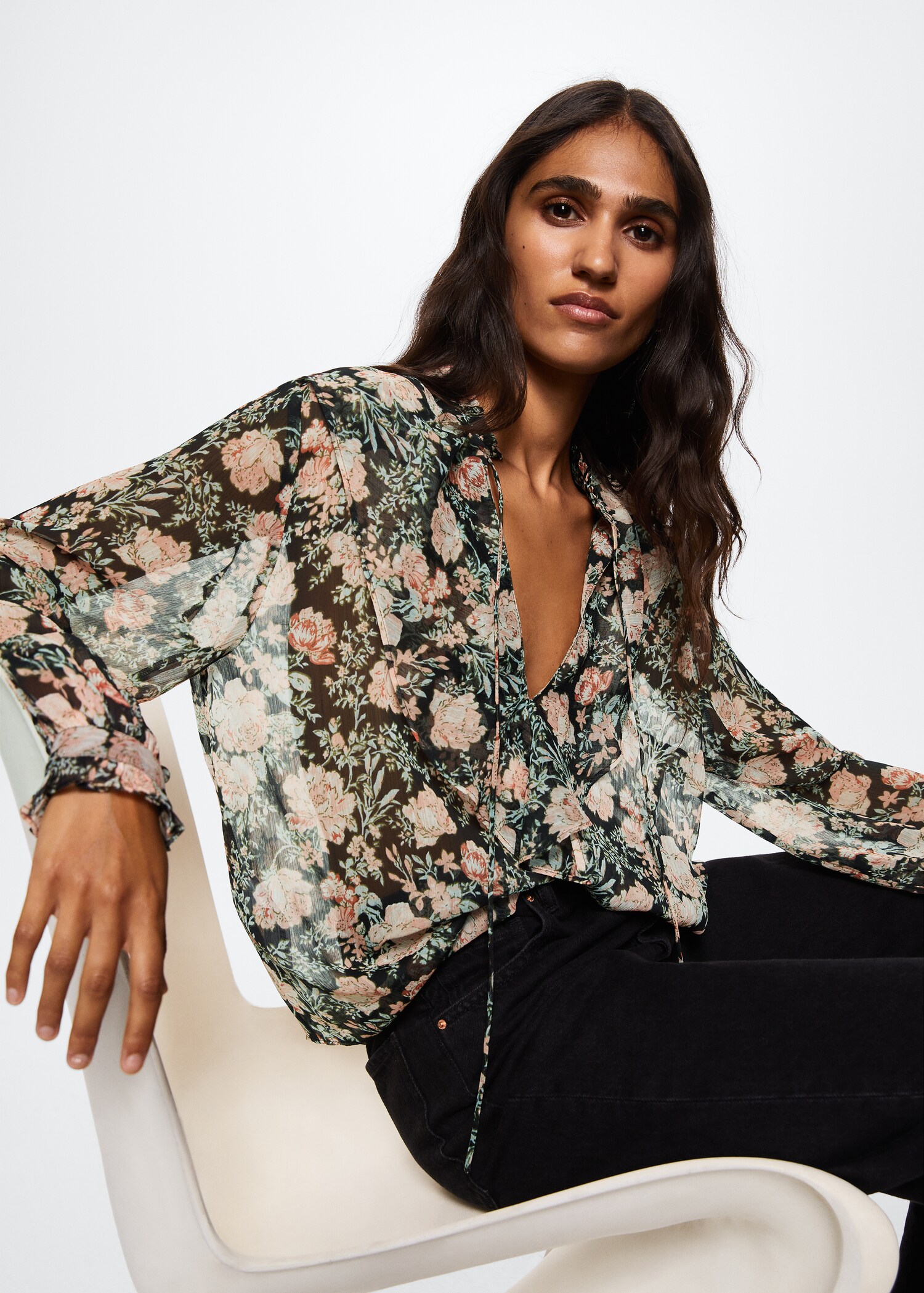 Bluse mit Blumenmuster - Detail des Artikels 2