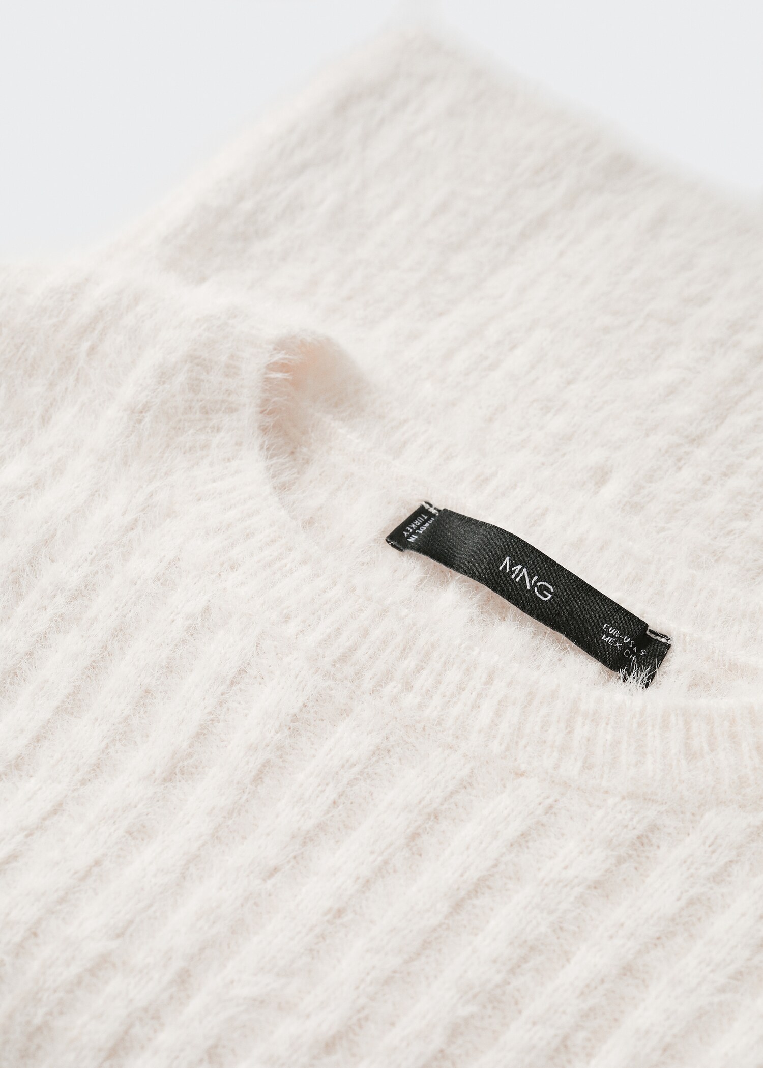 Pullover mit weicher Haptik - Detail des Artikels 8