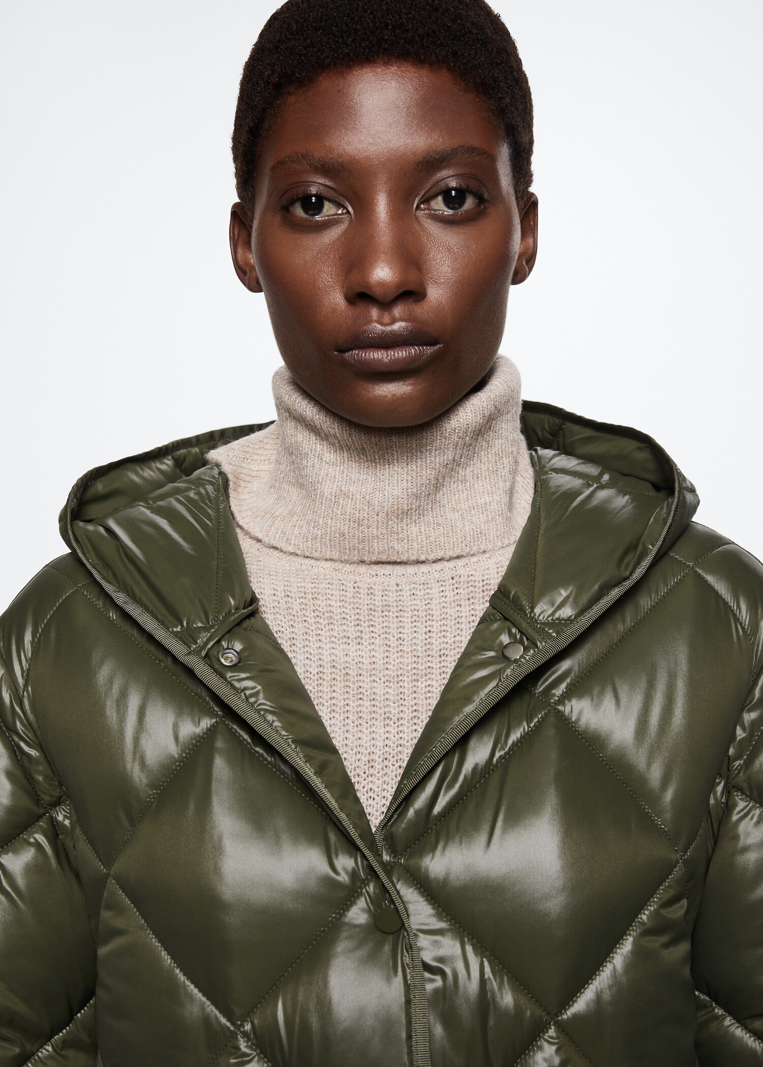 Hood quilted coat - Details of the article 4