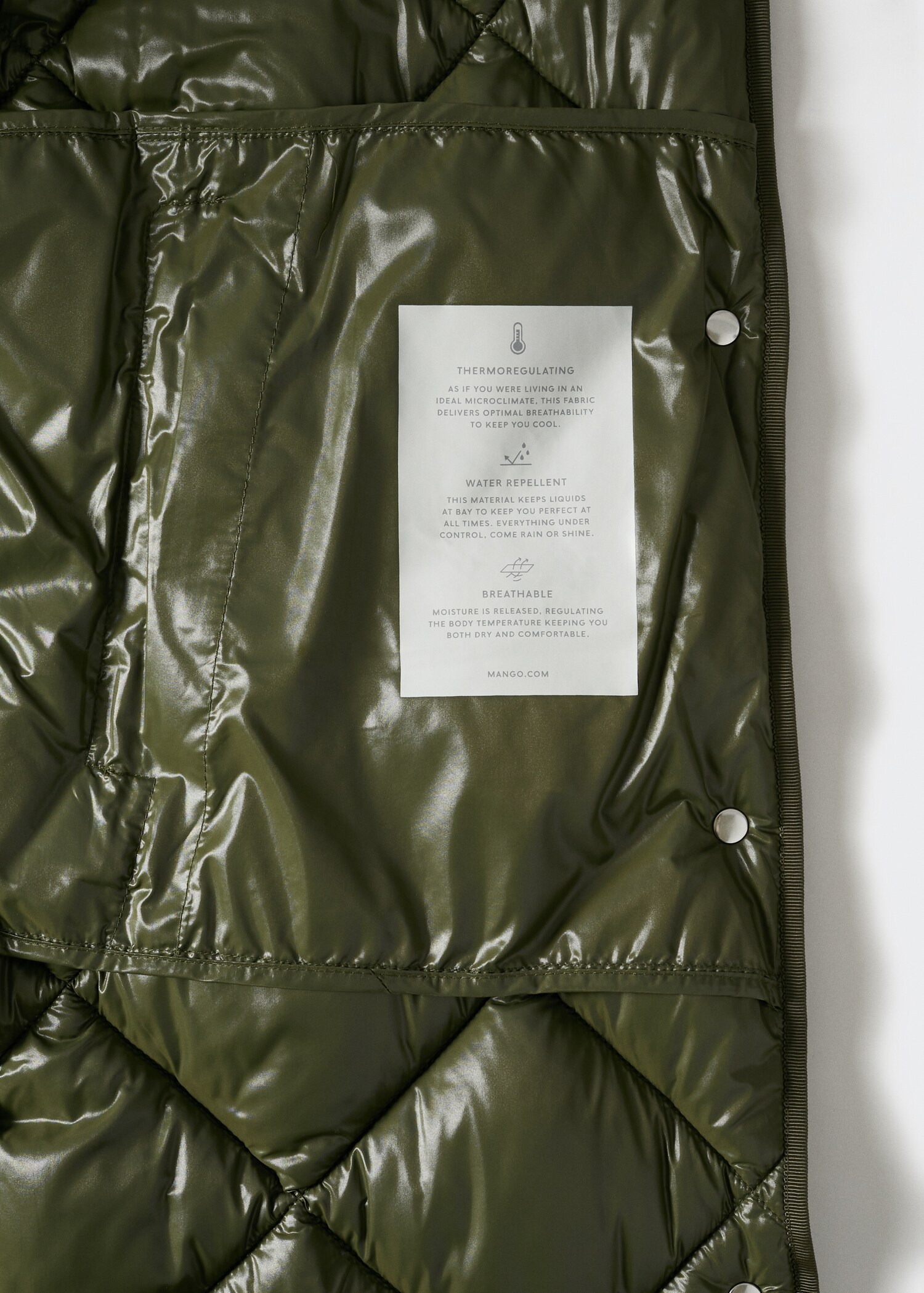 Hood quilted coat - Details of the article 8