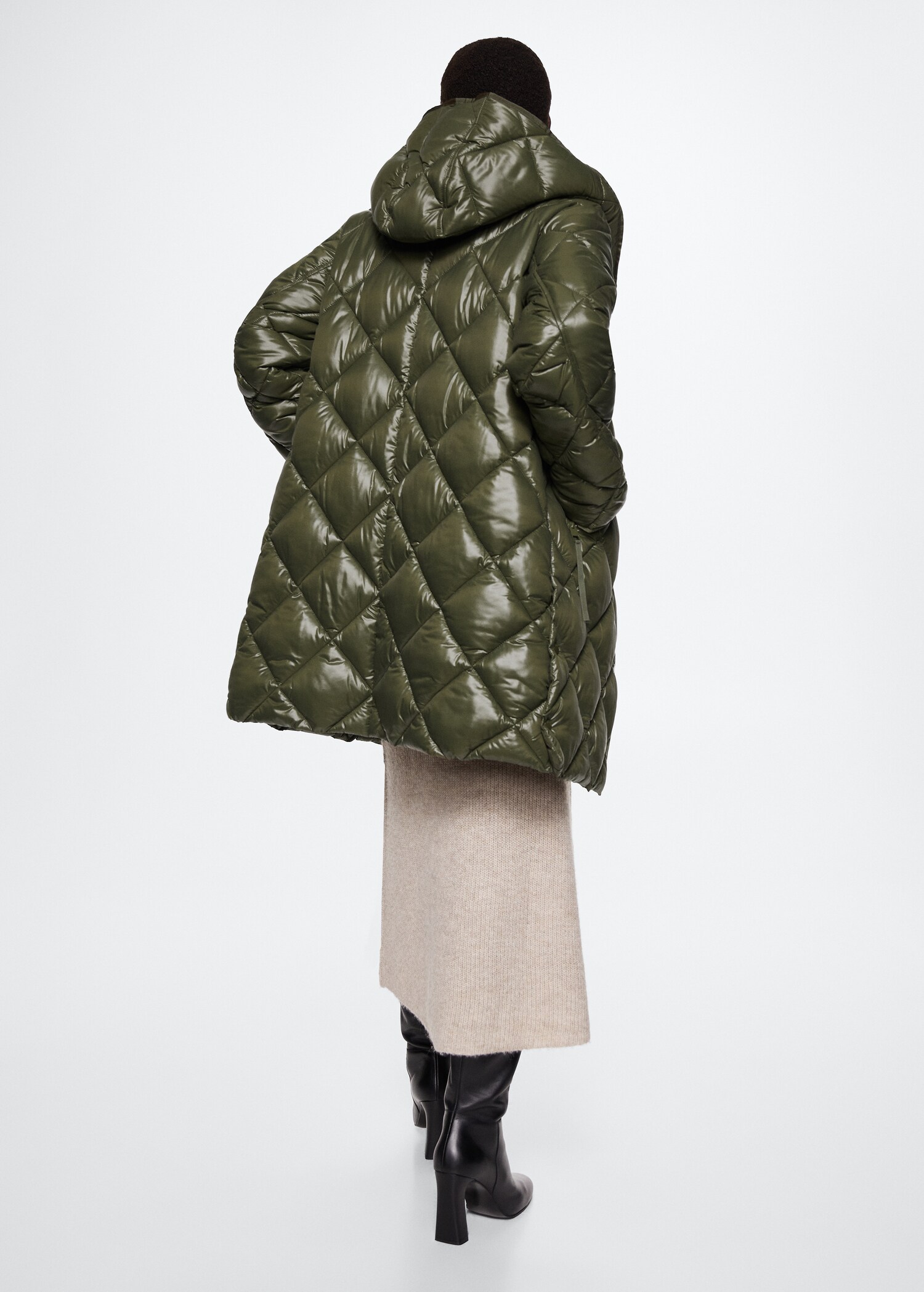 Hood quilted coat - Reverse of the article