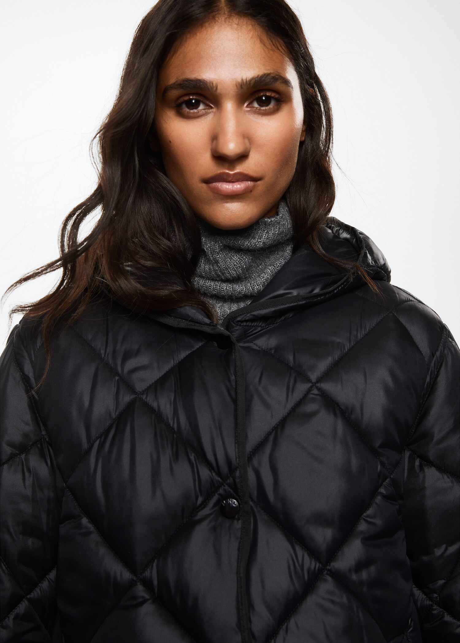 Hood quilted coat - Details of the article 2