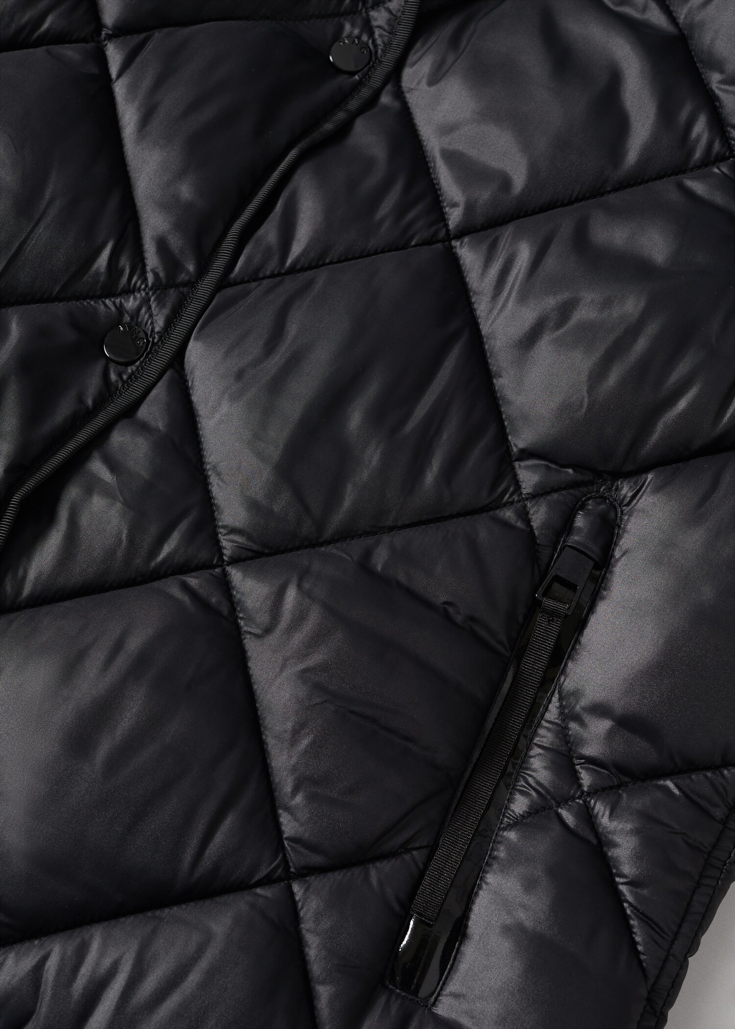 Hood quilted coat - Details of the article 8