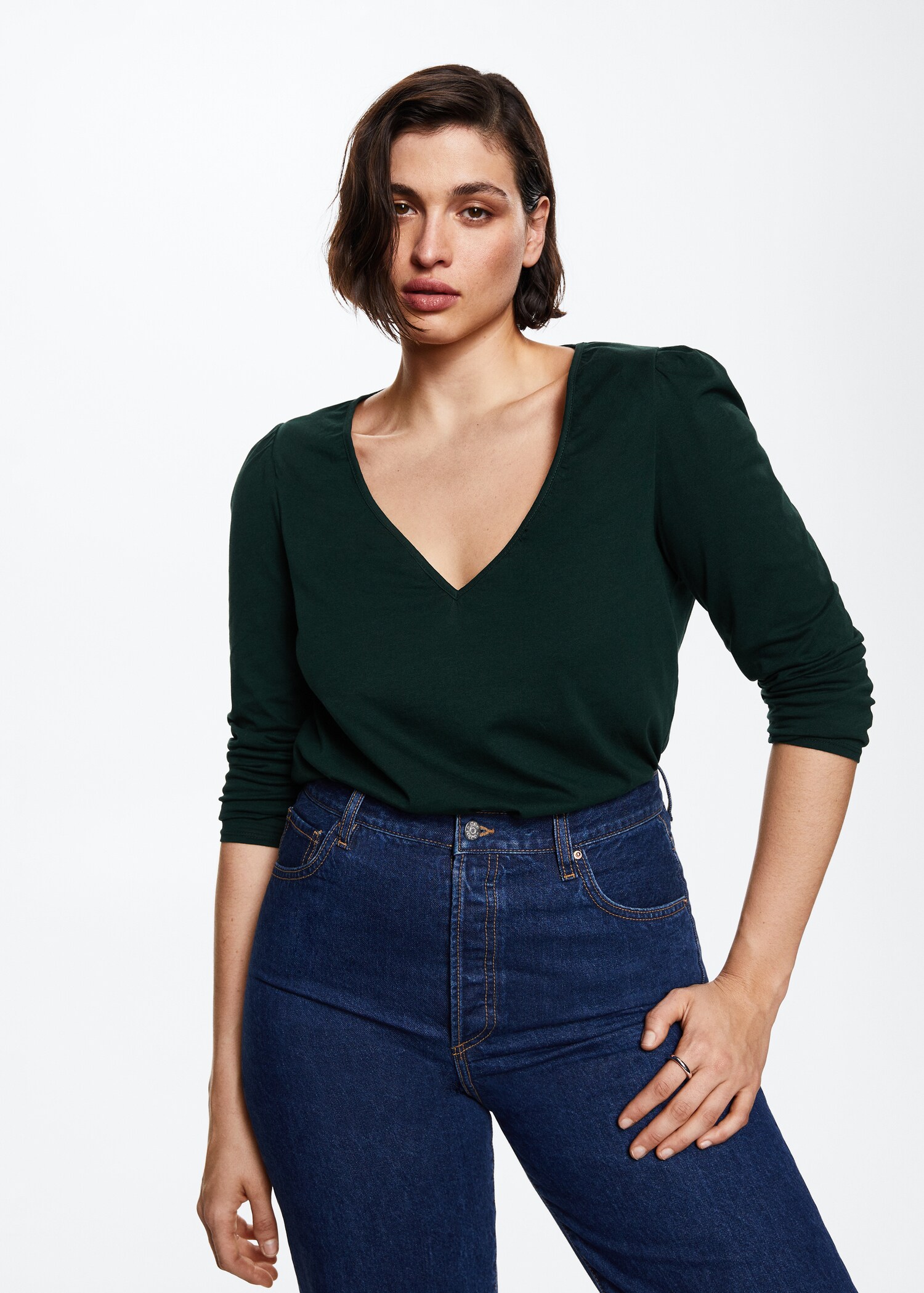 Long-sleeved V-neck T-shirt - Details of the article 5
