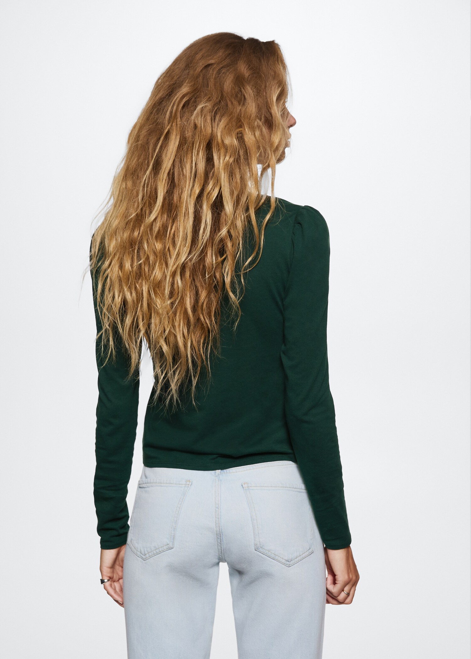 Long-sleeved V-neck T-shirt - Reverse of the article