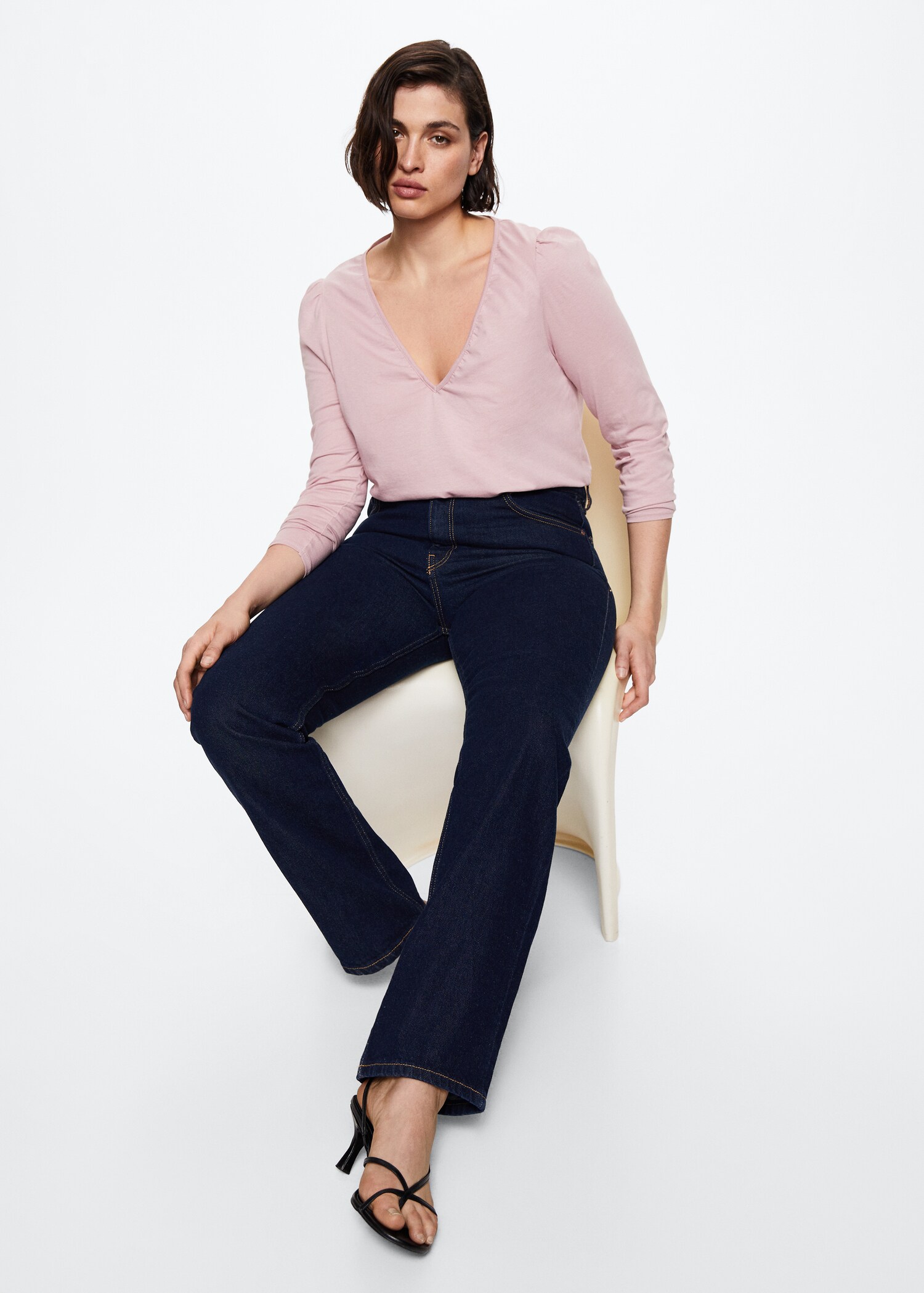 Long-sleeved V-neck T-shirt - Details of the article 4
