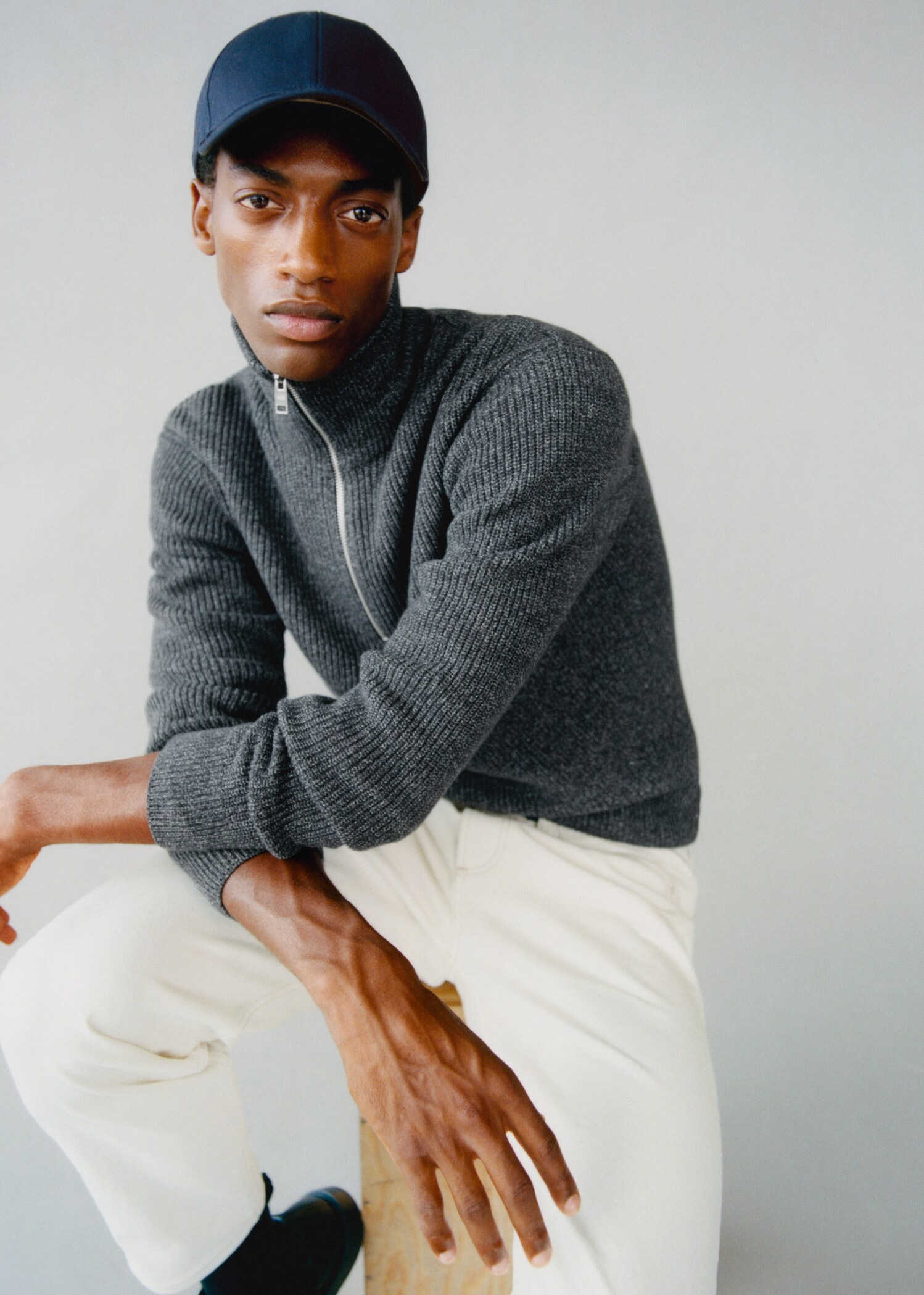 Zipped high collar sweater - Details of the article 5