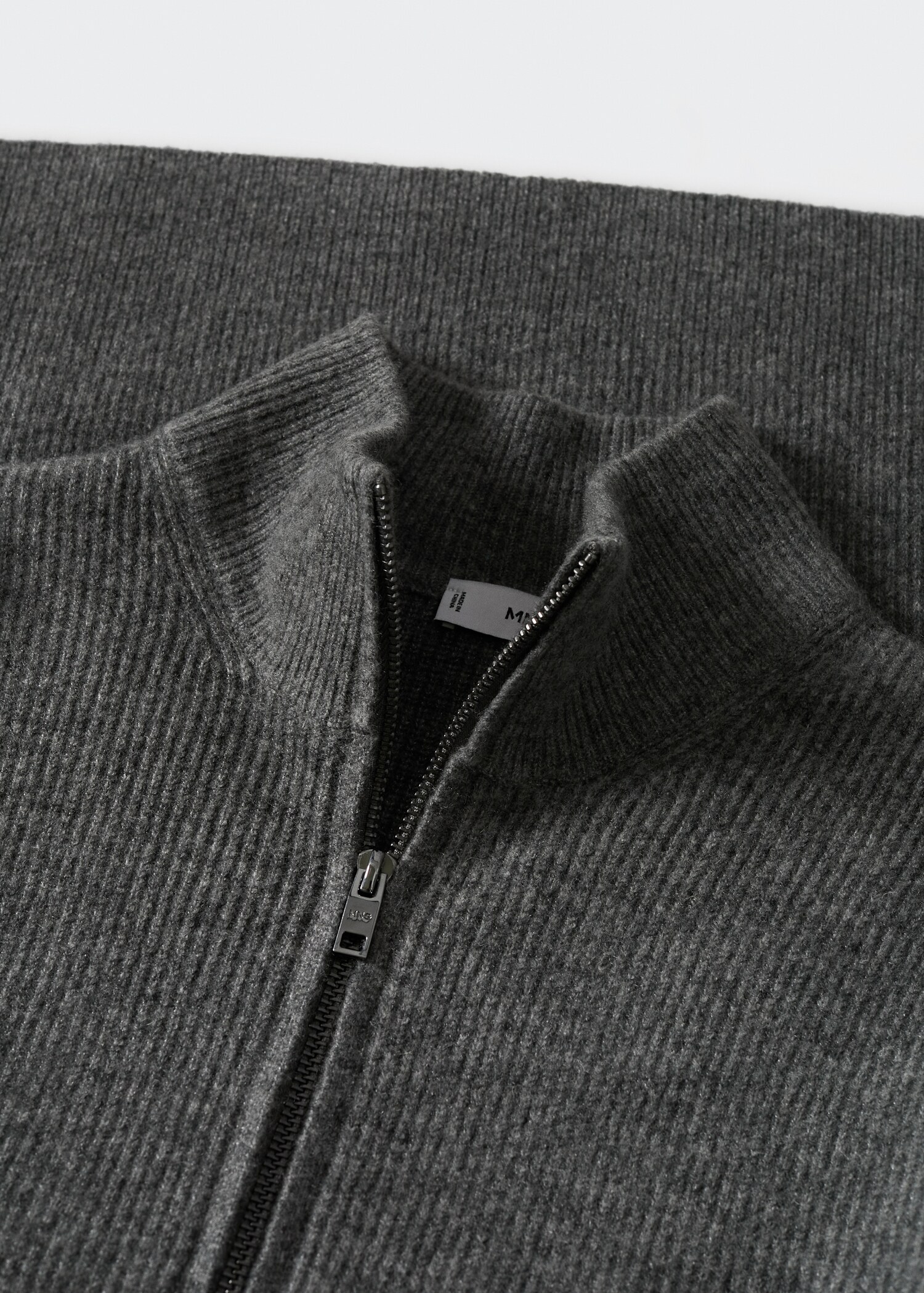 Zipped high collar sweater - Details of the article 8