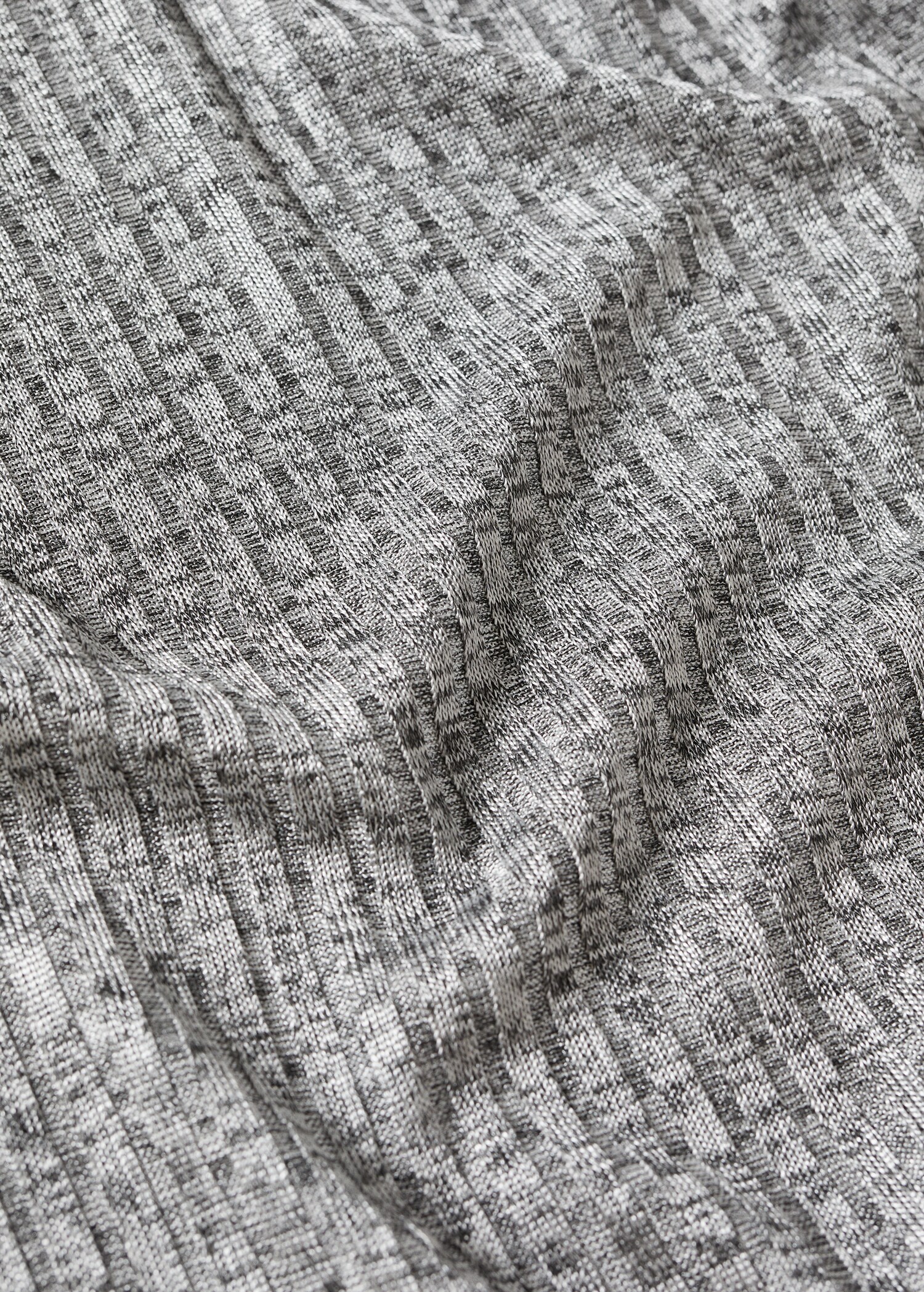 Ribbed V-neck T-shirt - Details of the article 8
