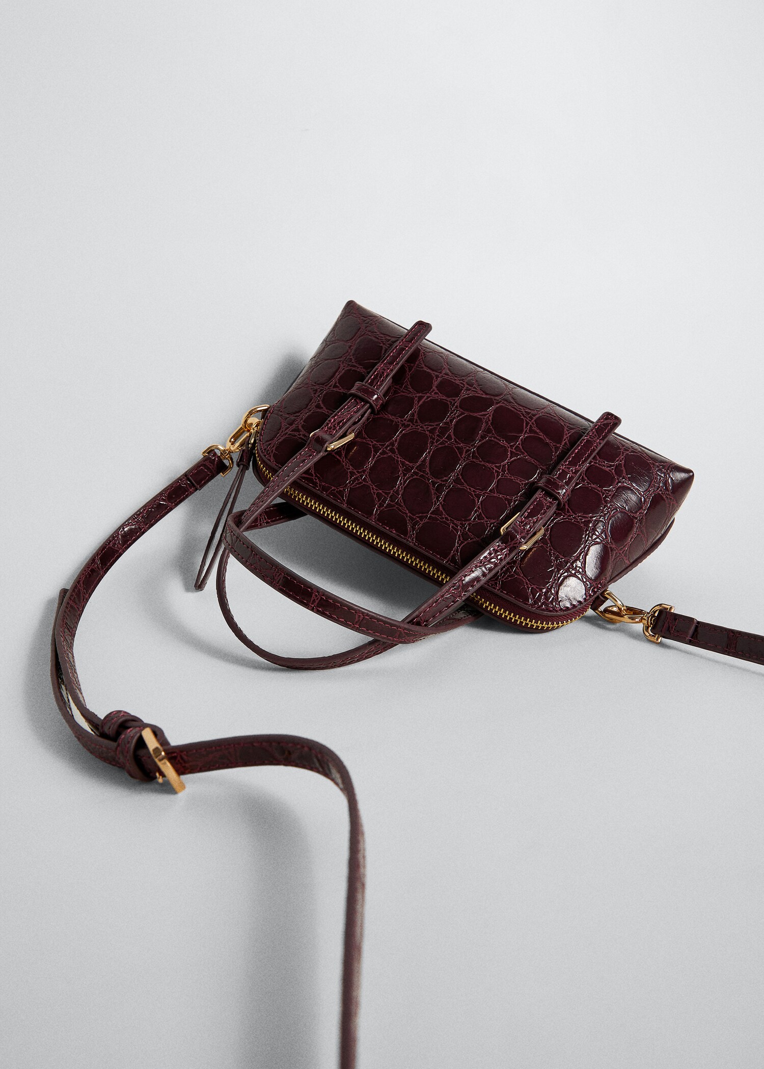 Croc-effect shoulder bag - Details of the article 5