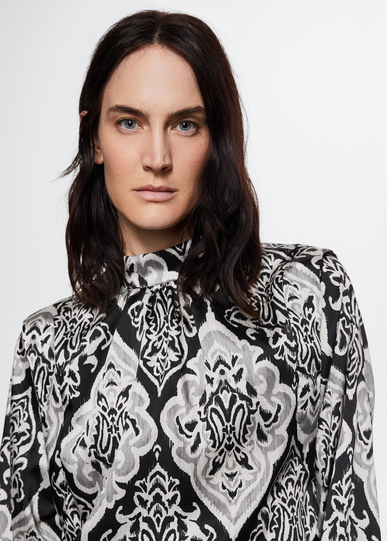 Blouse imprimée col montant - Détail de l'article 4