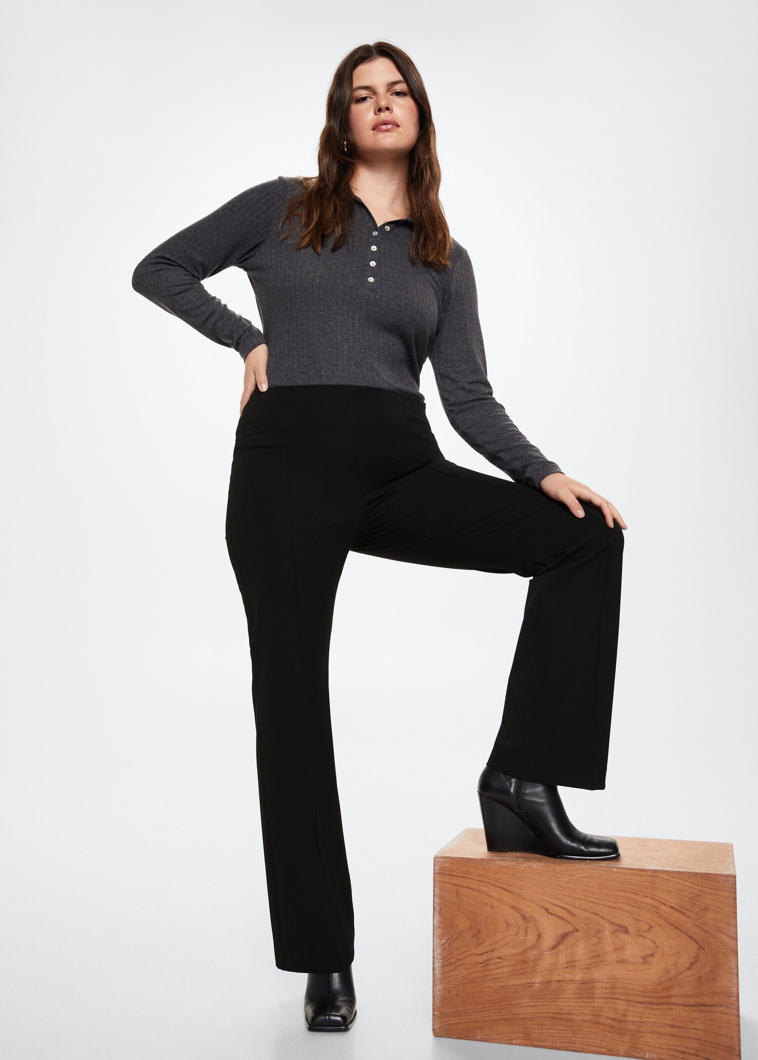 Straight trousers - Details of the article 4