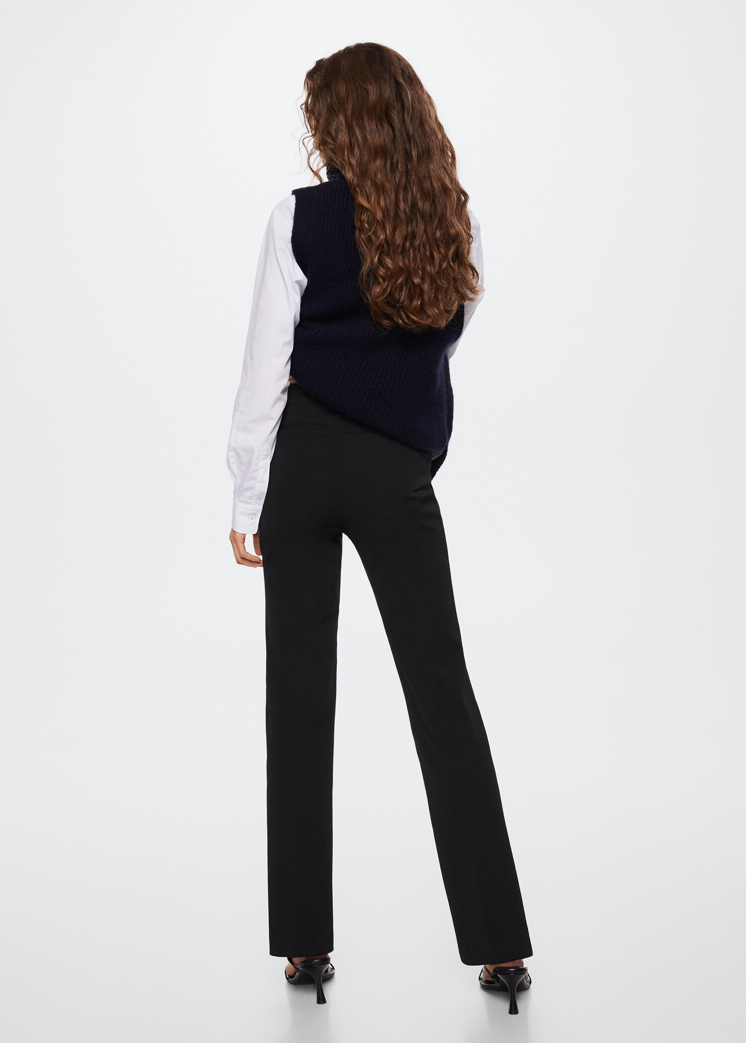 Straight trousers - Reverse of the article