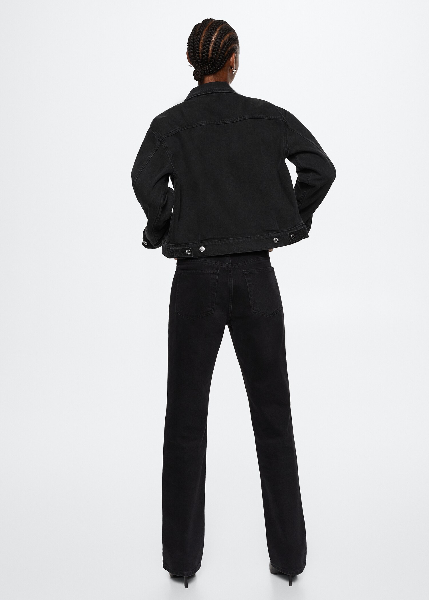 Jeansjacke mit Taschen - Rückseite des Artikels