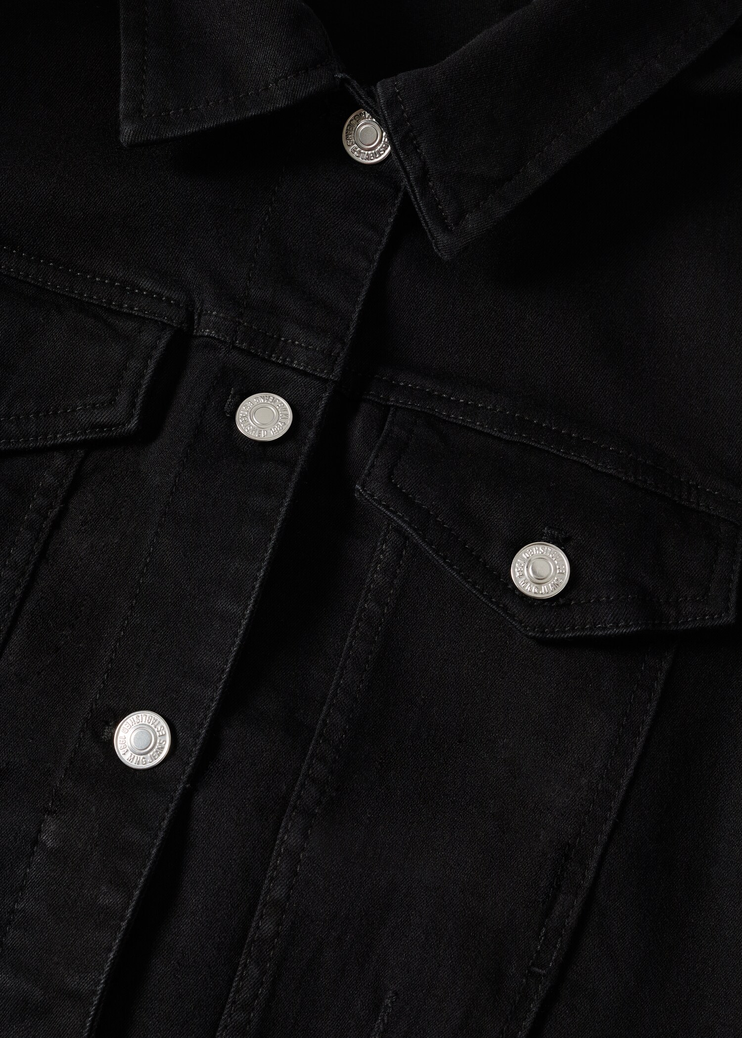 Pocketed denim jacket - Details of the article 8