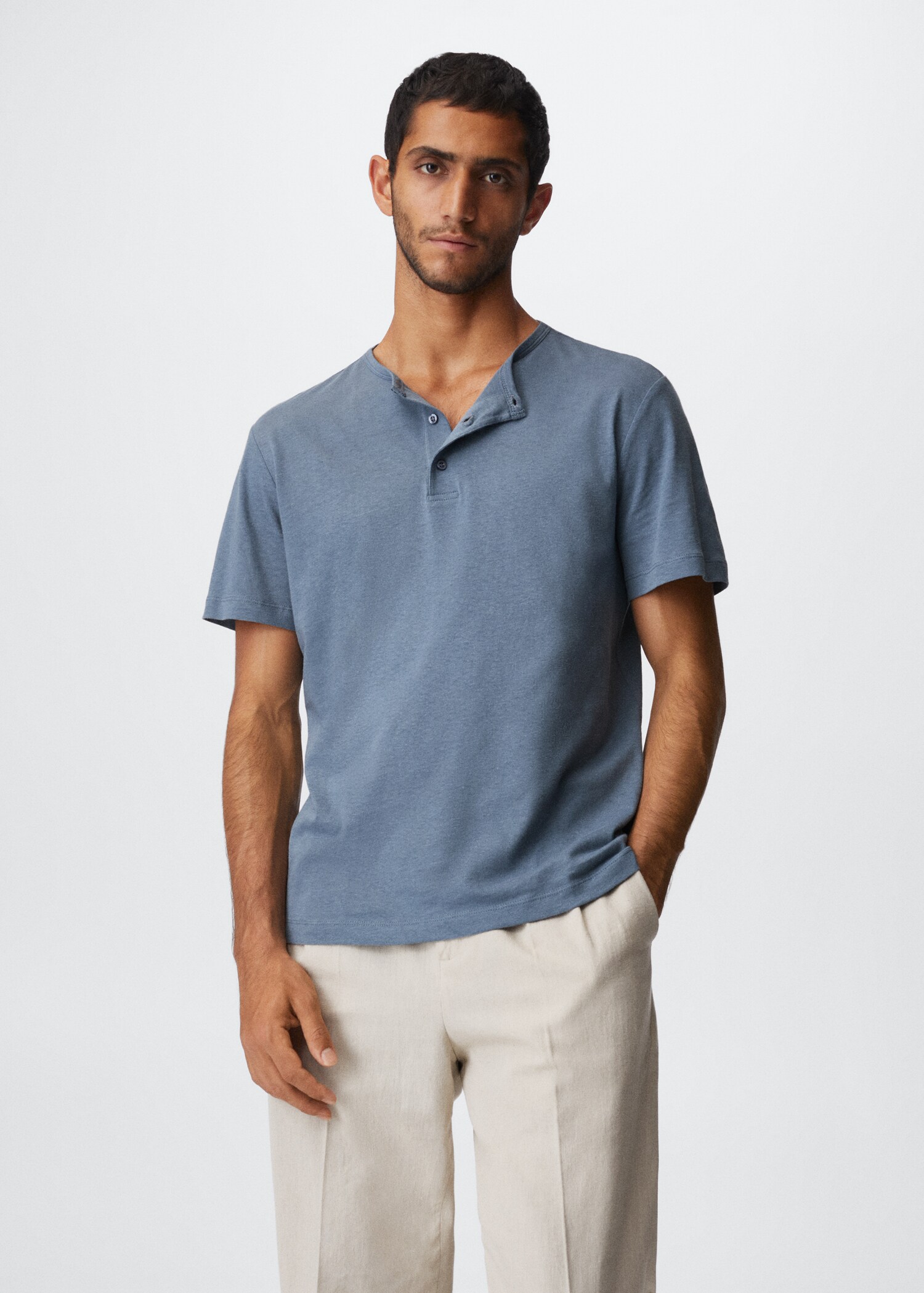 Camiseta cuello panadero lino - Plano medio