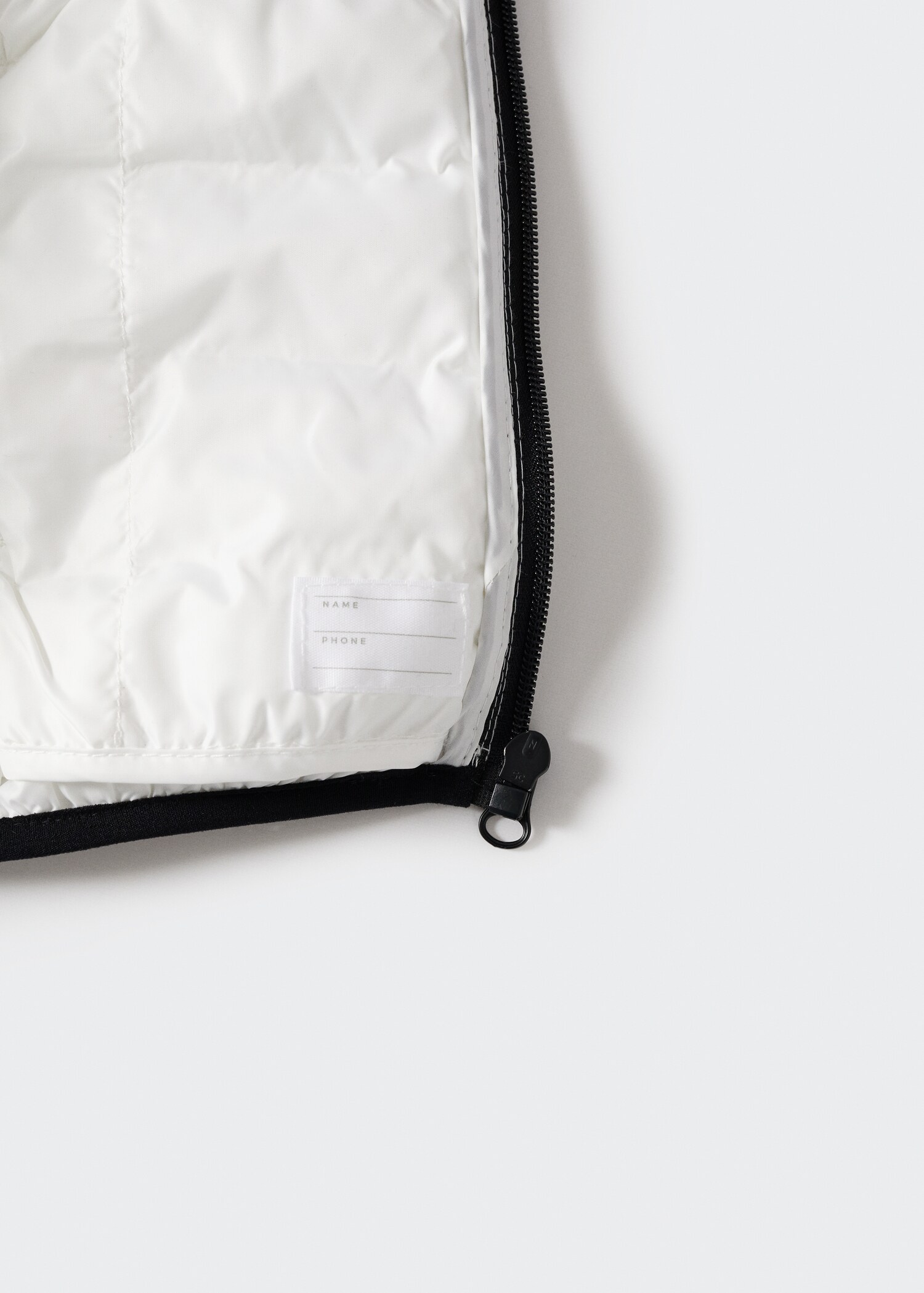 Hood quilted coat - Details of the article 8
