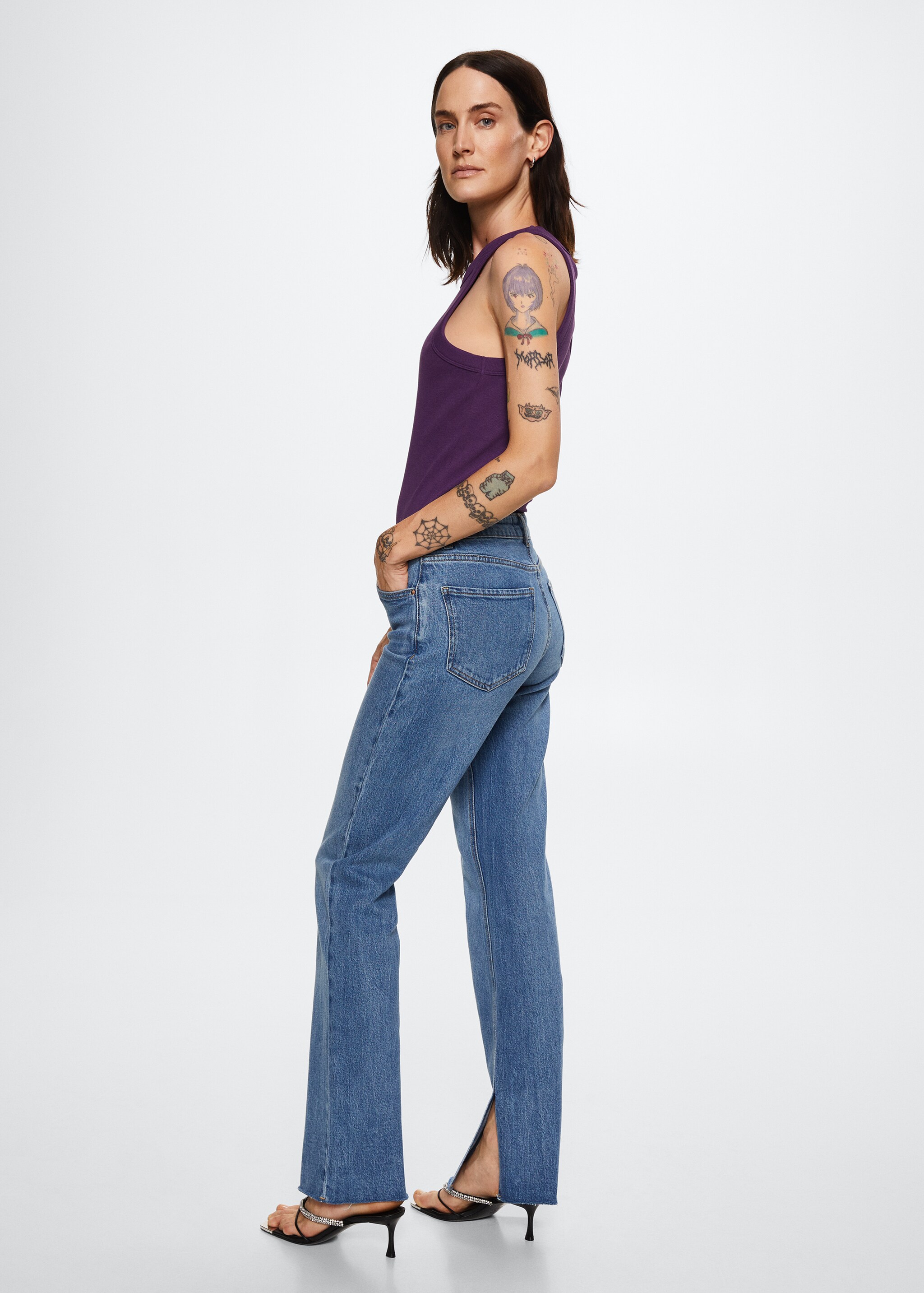 Straight jeans with side slit - Details of the article 3
