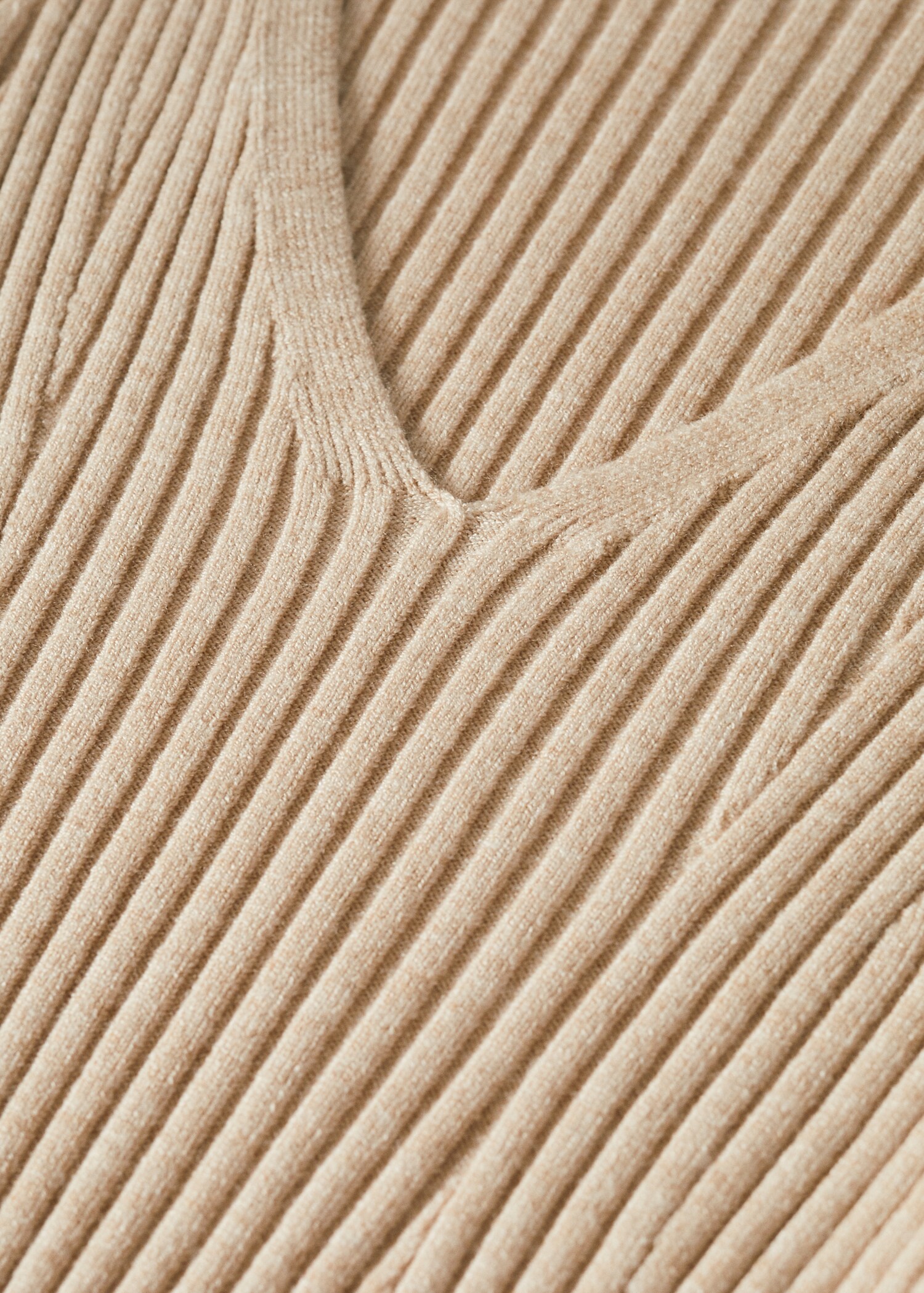 V-neck ribbed knit sweater - Details of the article 8