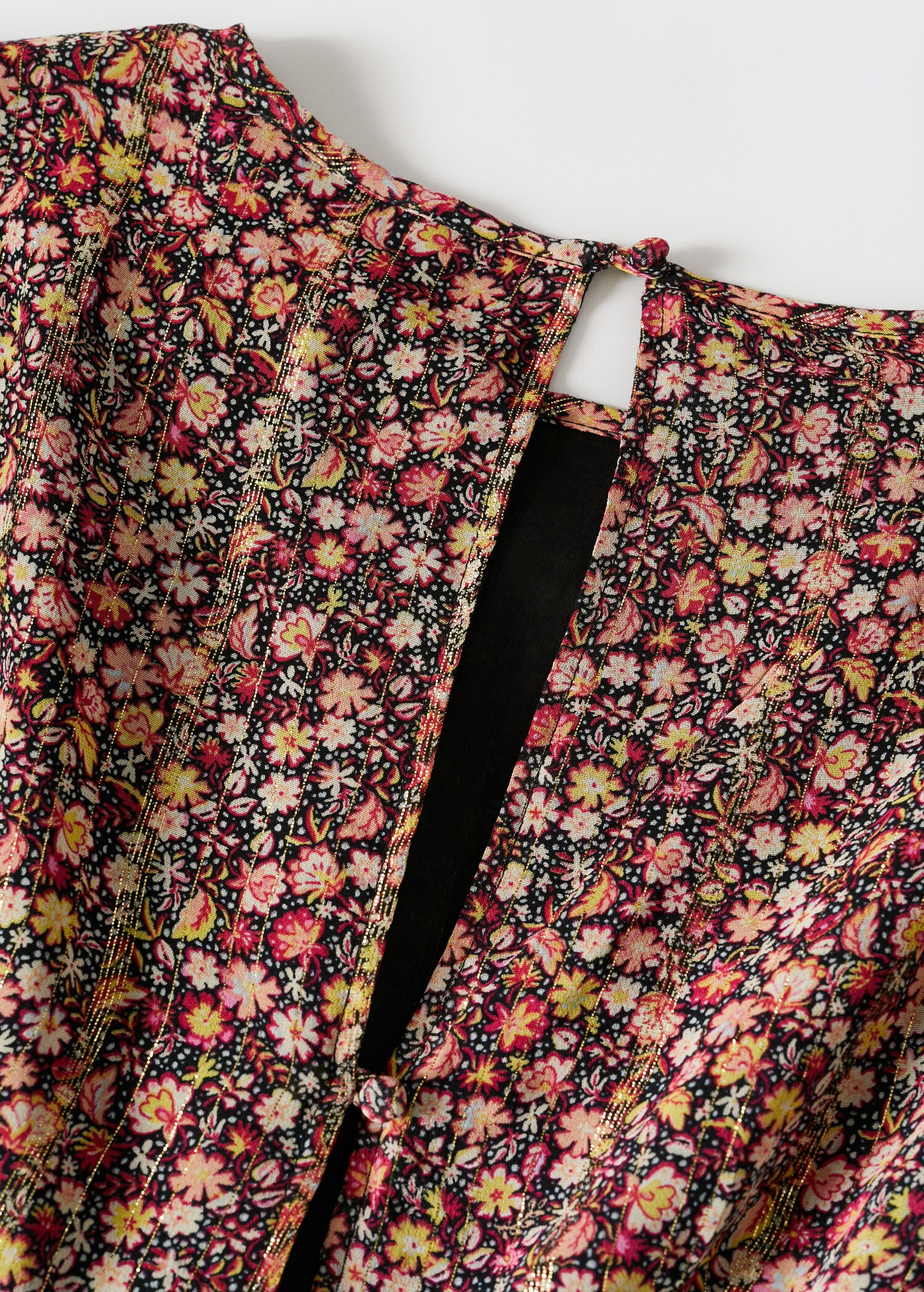 Bedrucktes Kleid mit Cut-outs - Detail des Artikels 8