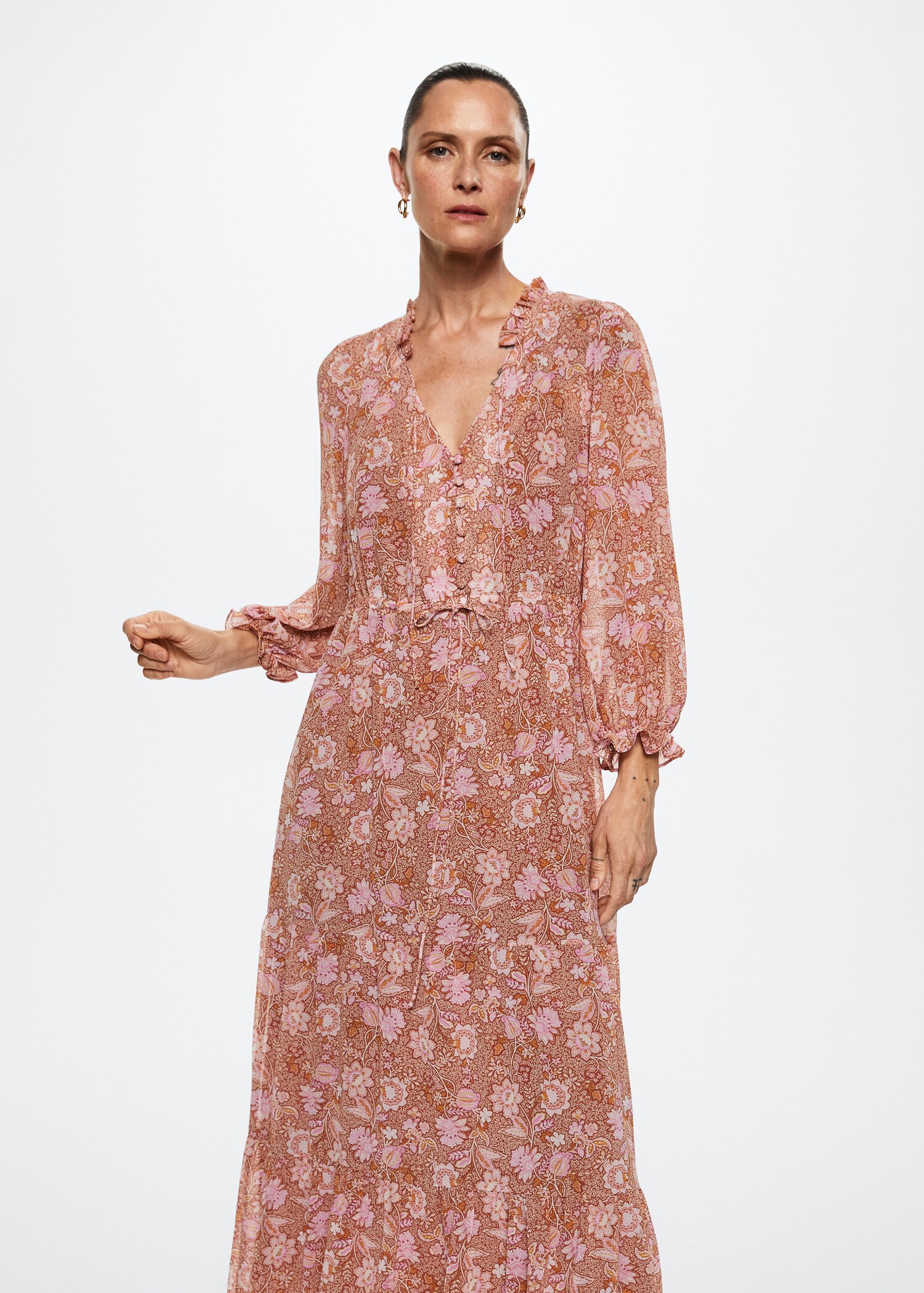 Vestido estampado floral - Plano medio