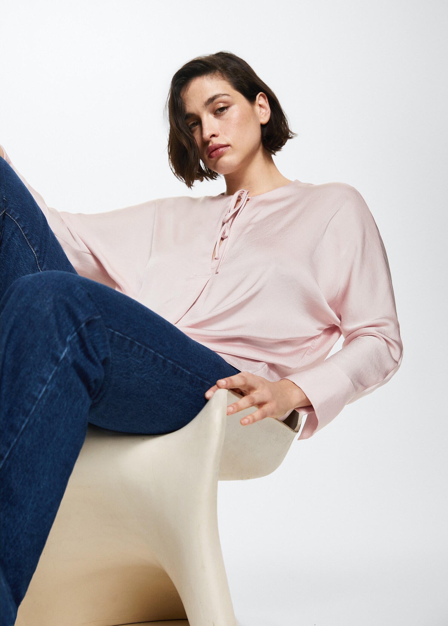 Lace flowy blouse - Details of the article 4