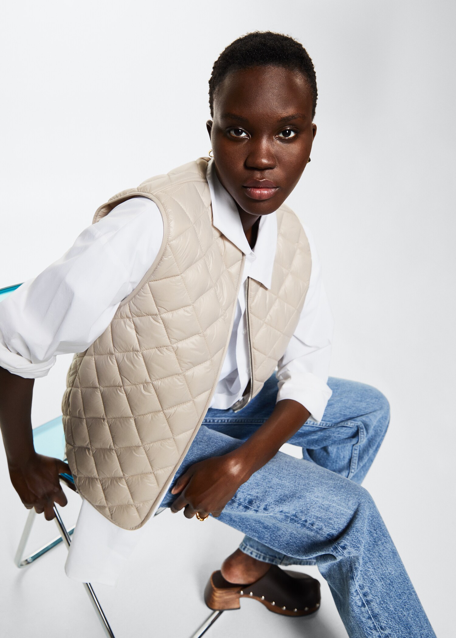 Ultra-light quilted gilet - Details of the article 2