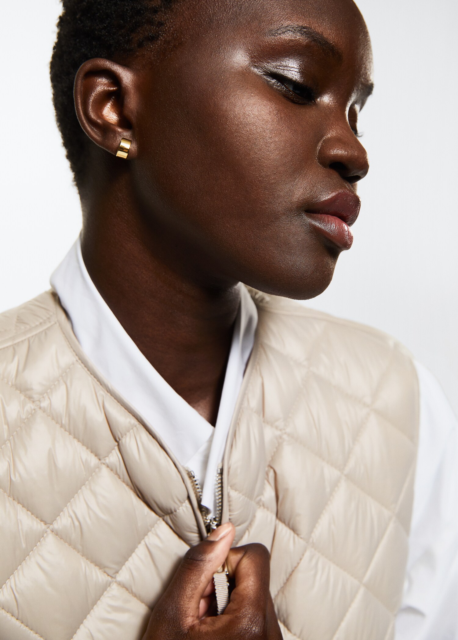 Ultra-light quilted gilet - Details of the article 6