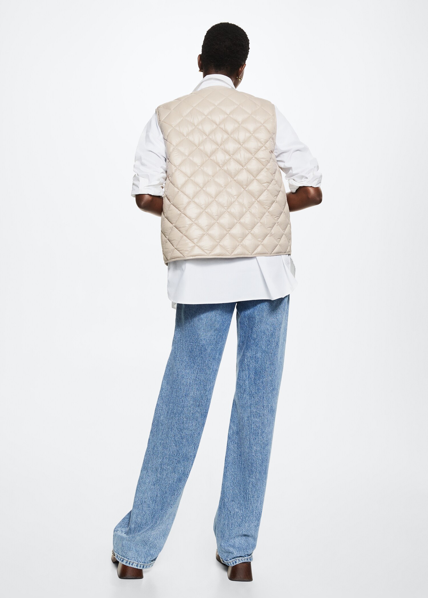 Ultra-light quilted gilet - Reverse of the article
