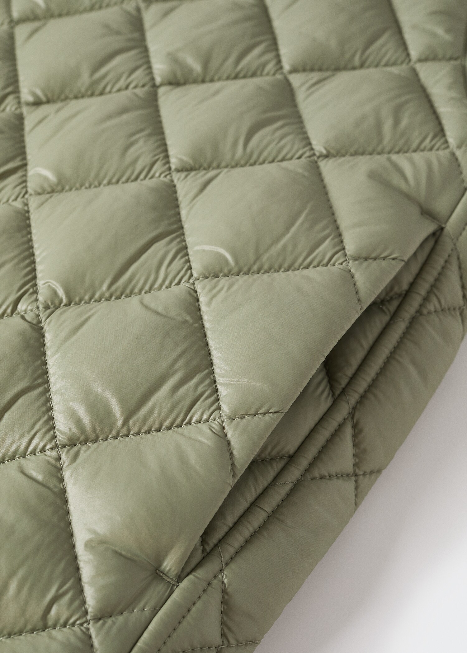Ultra-light quilted vest - Details of the article 8