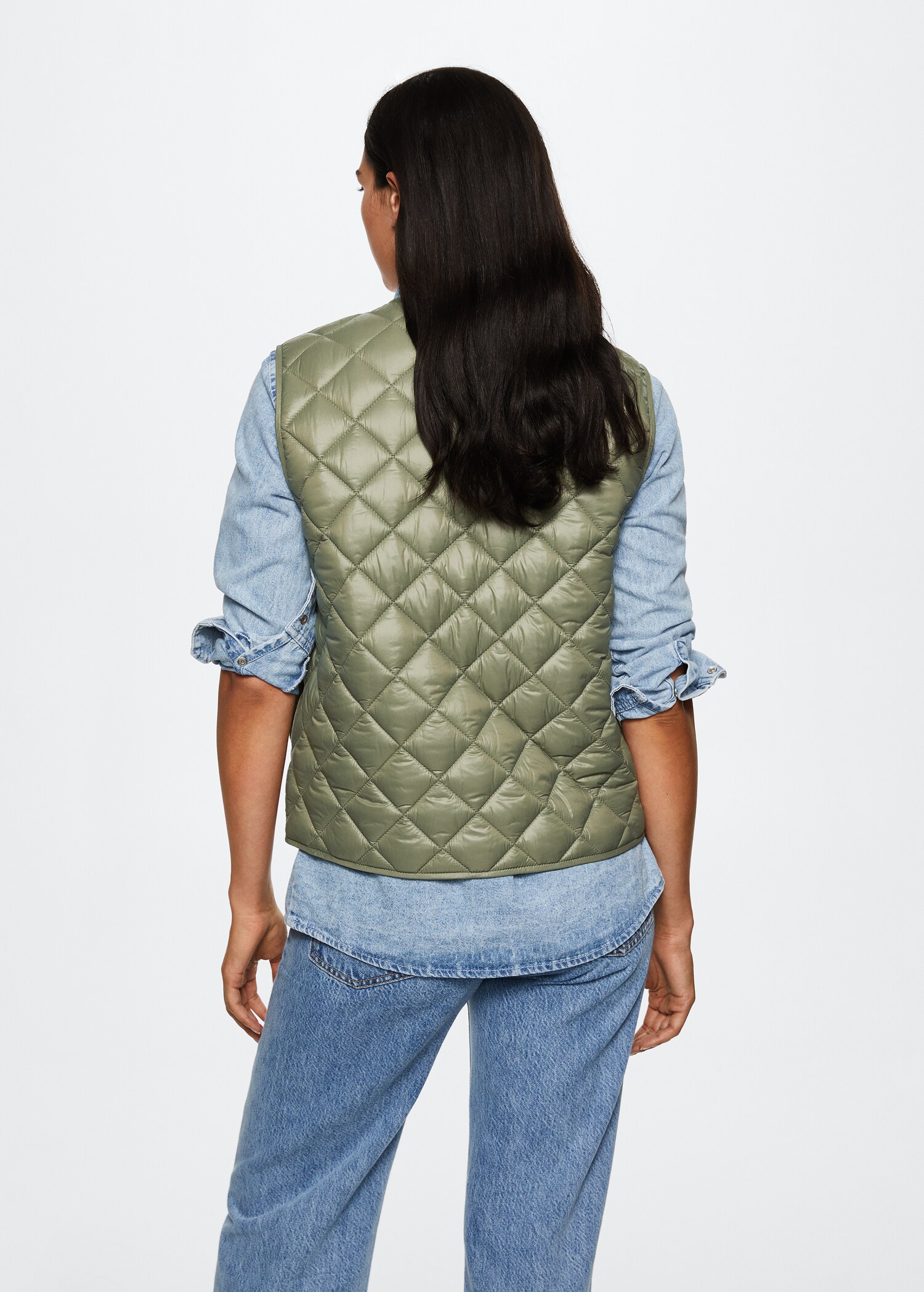Ultra-light quilted vest - Reverse of the article
