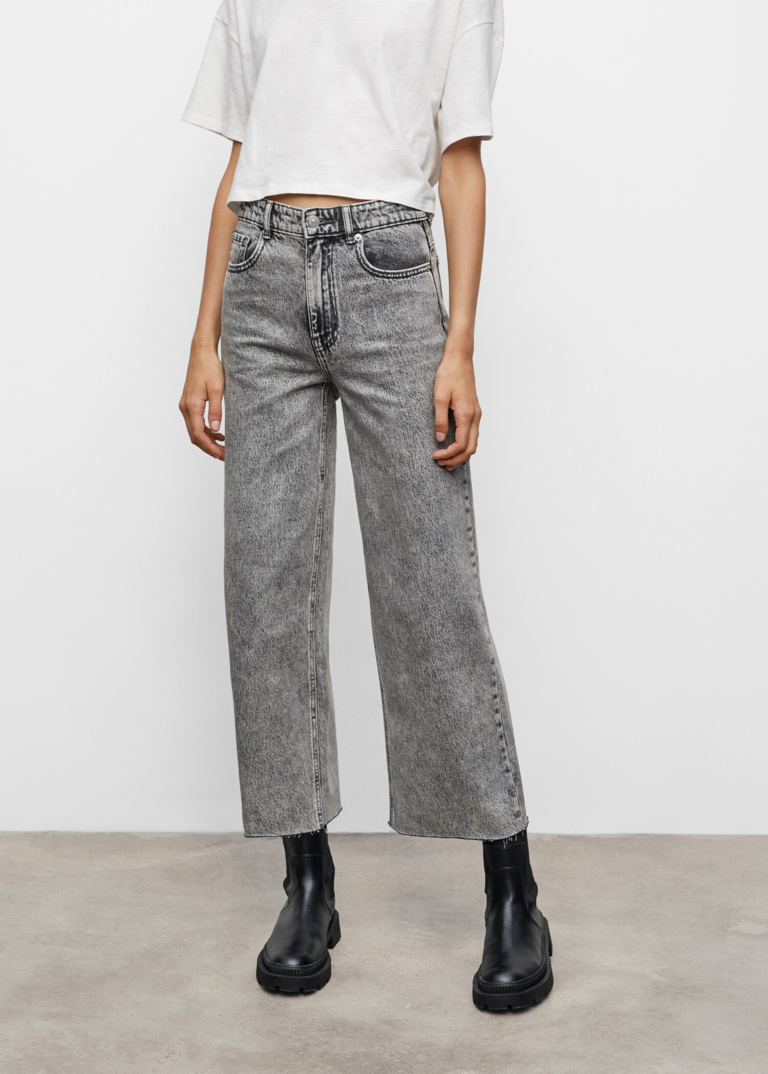 Džíny culottes s roztřepeným spodním lemem - Detail zboží 3