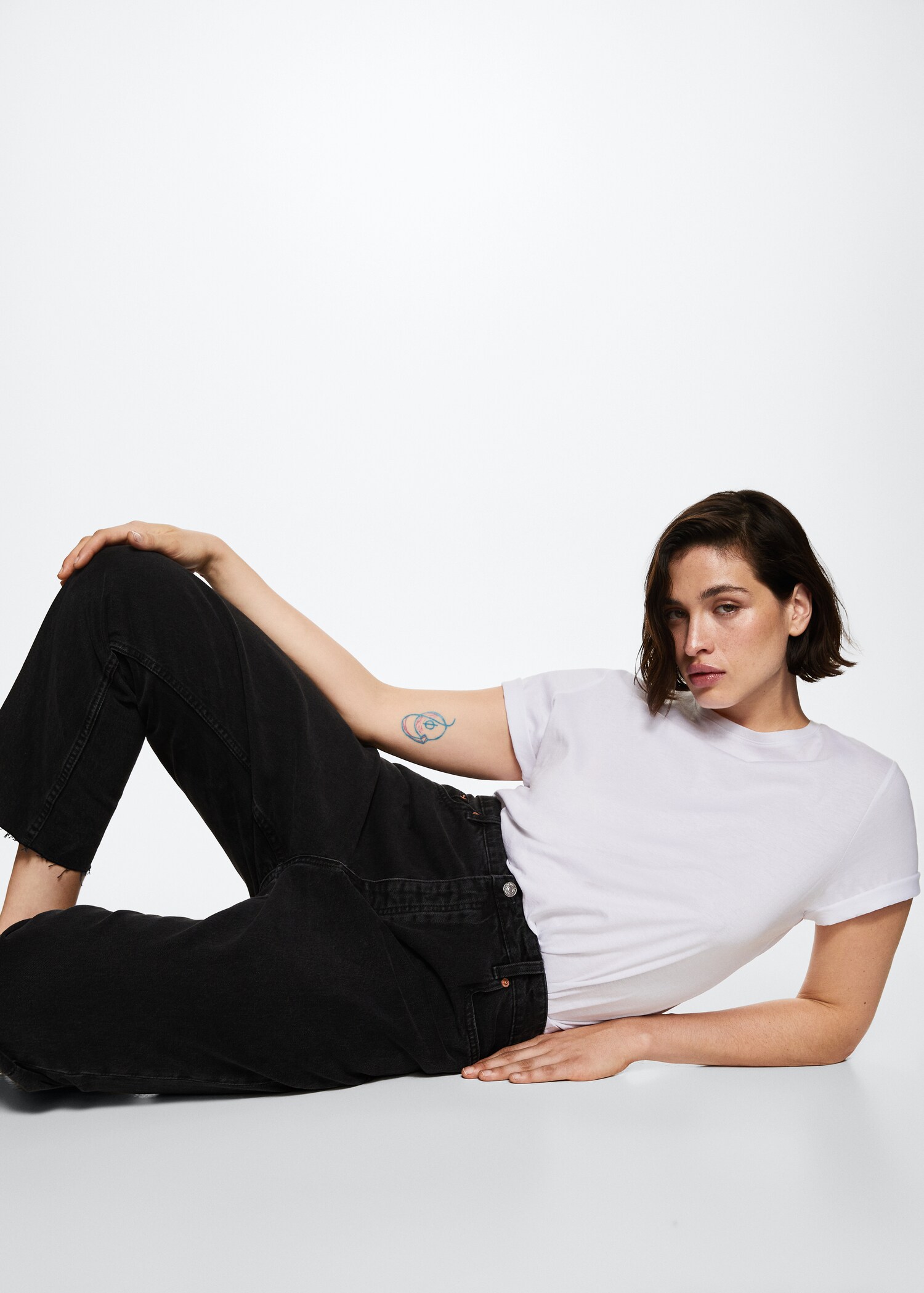 High-waist cropped straight jeans - Details of the article 4