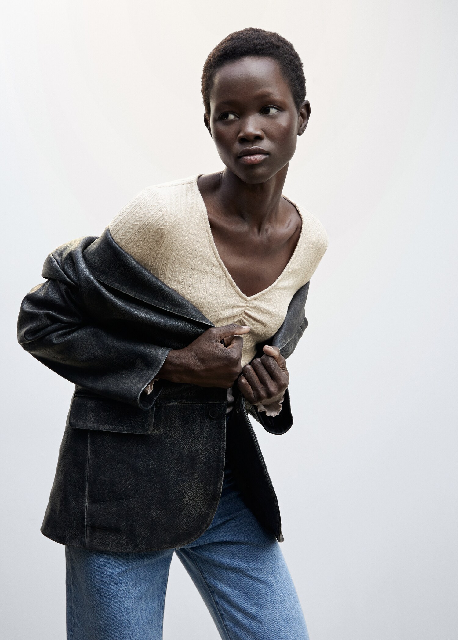 Long-sleeve t-shirt with ruffles - Details of the article 1