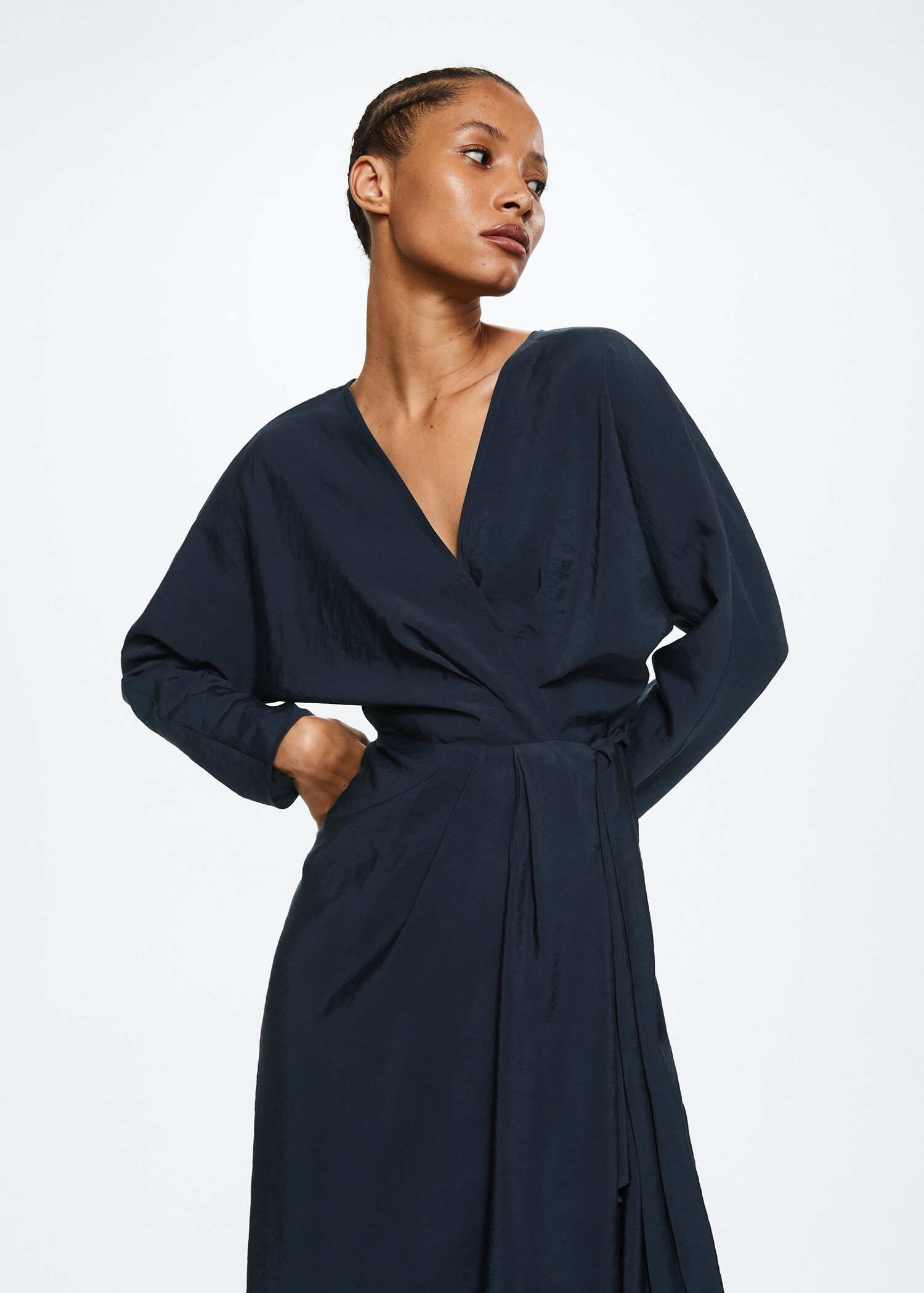Midi-Kleid in Wickeloptik - Mittlere Ansicht