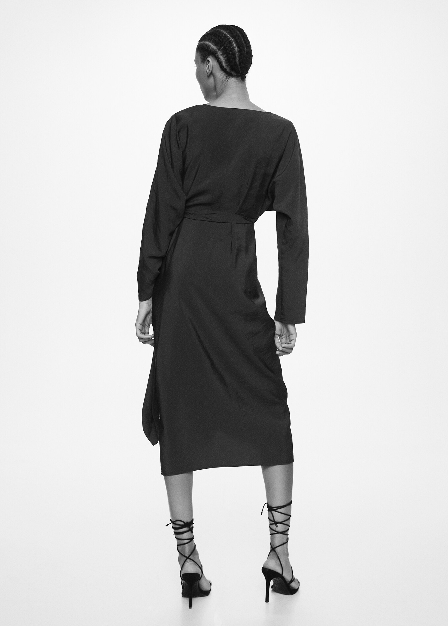 Midi-Kleid in Wickeloptik - Rückseite des Artikels