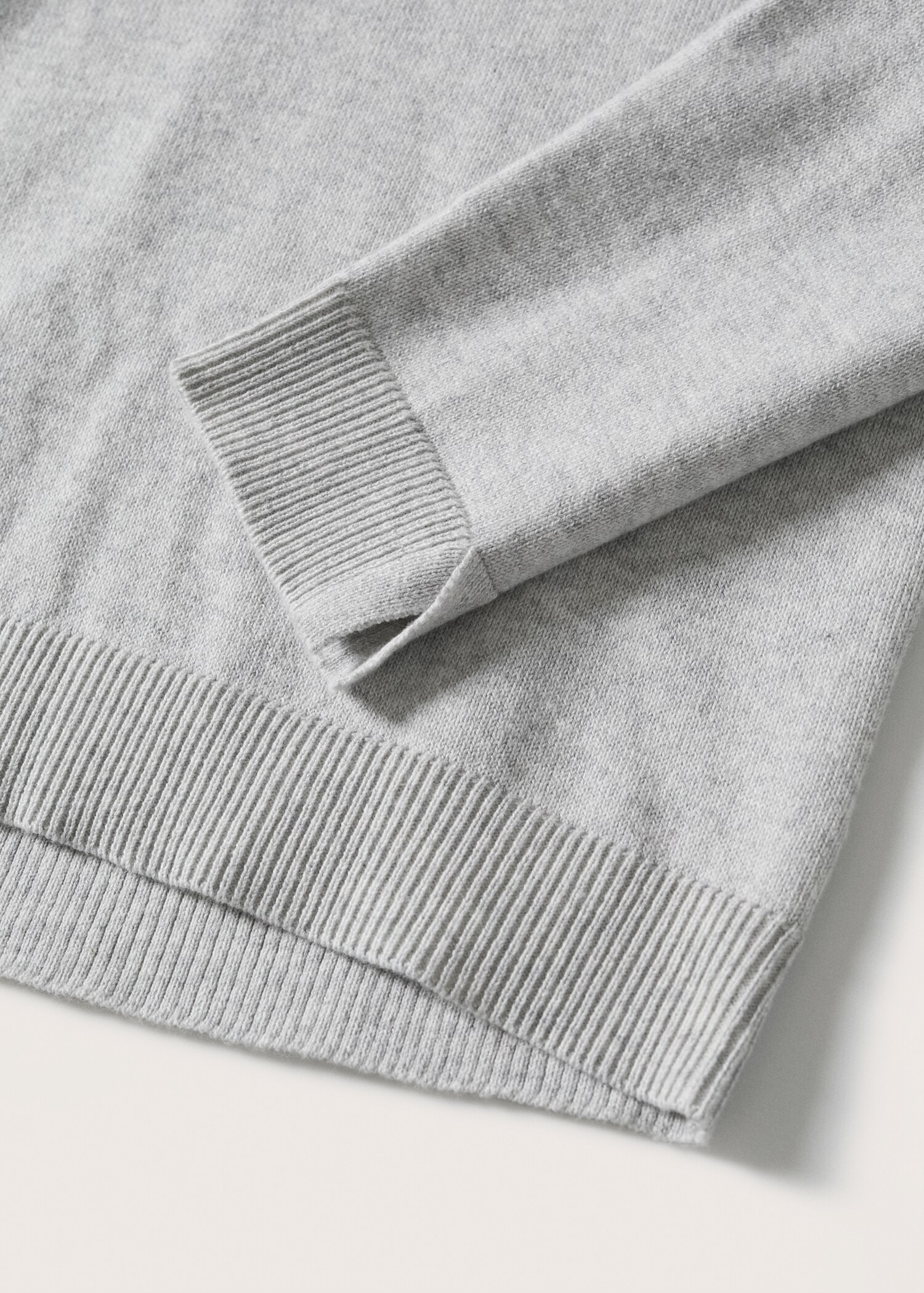 Turtle neck sweater - Details of the article 8