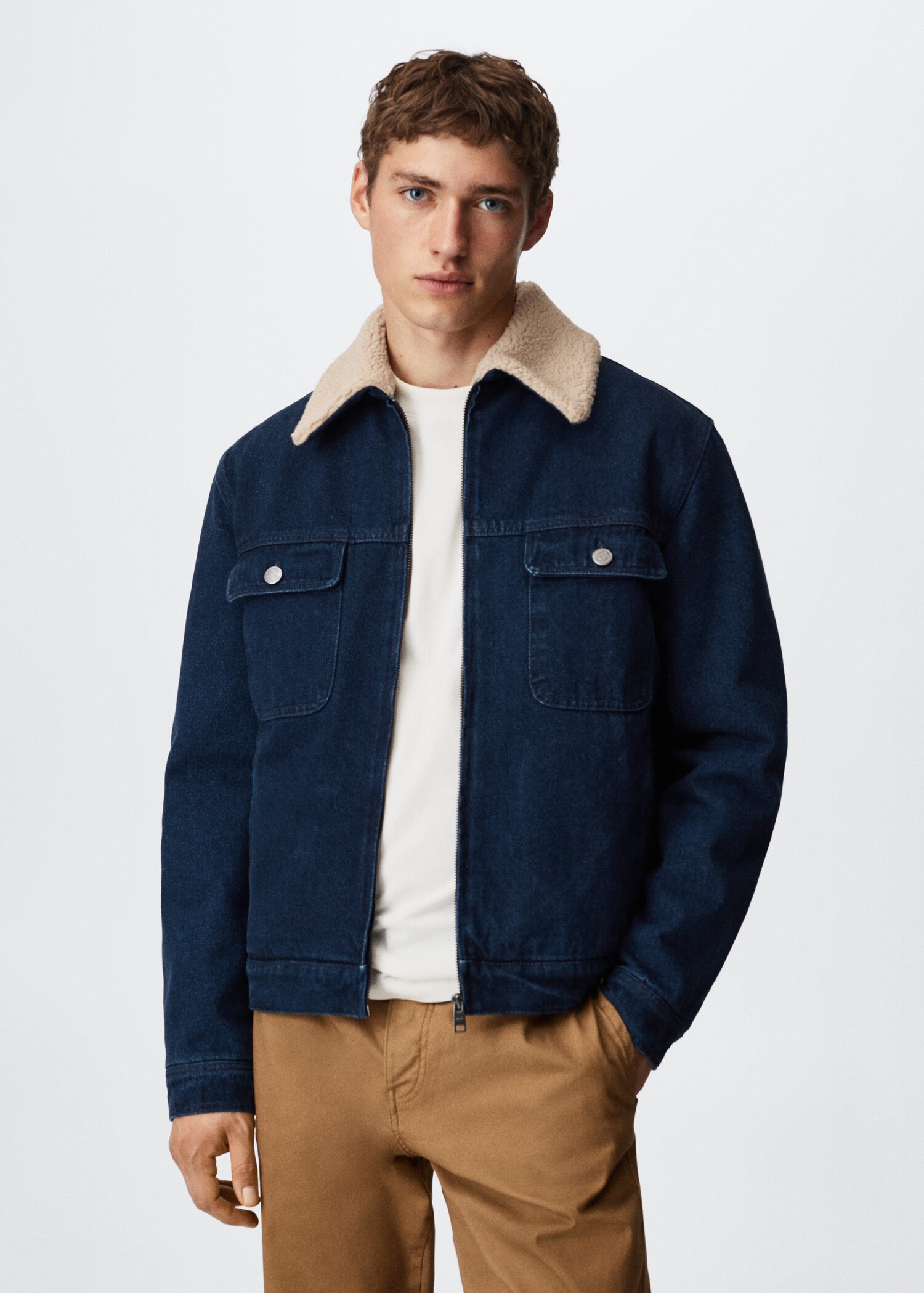 Jeansjacke mit Kunstshearling-Kragen