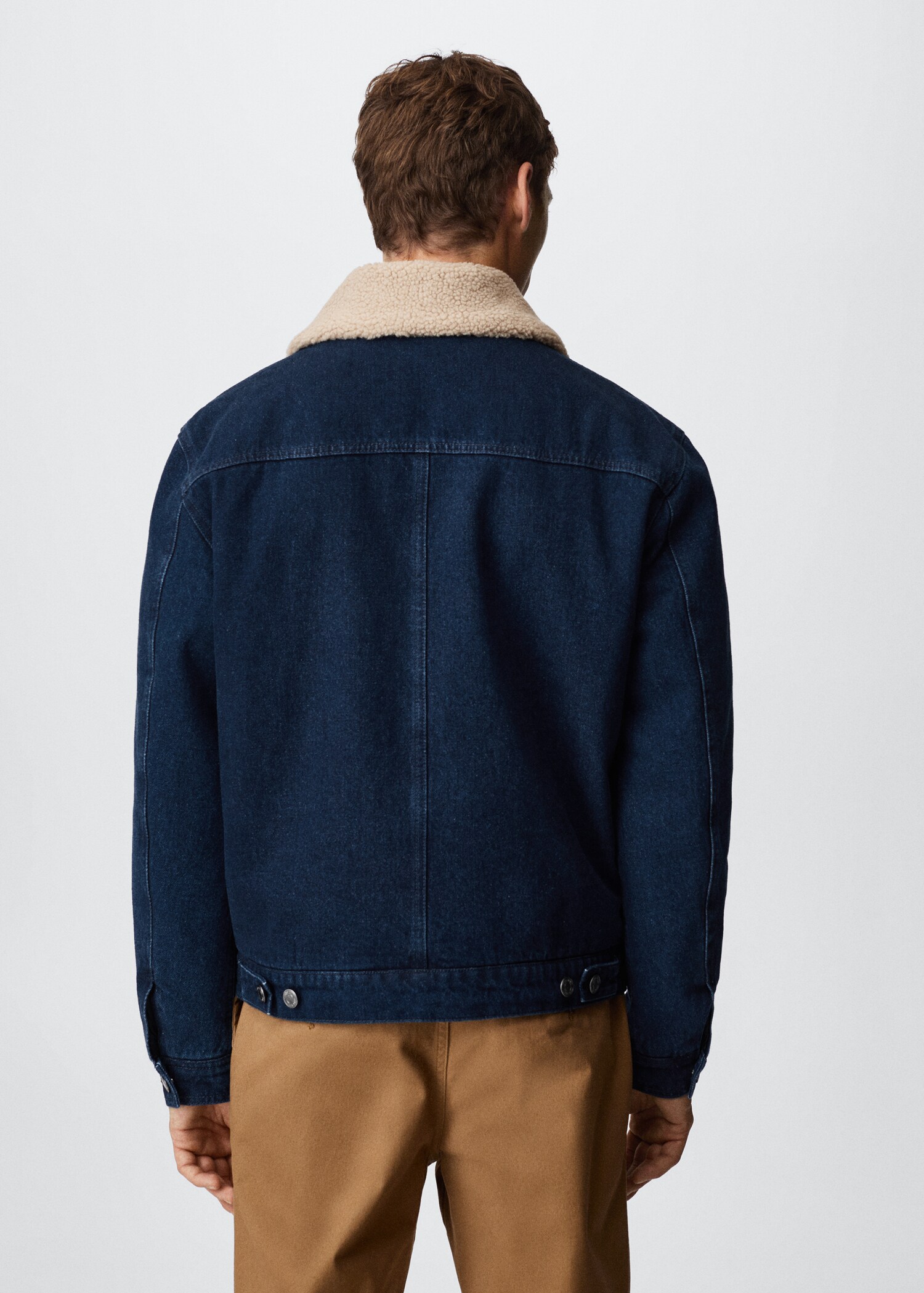 Jeansjacke mit Kunstshearling-Kragen