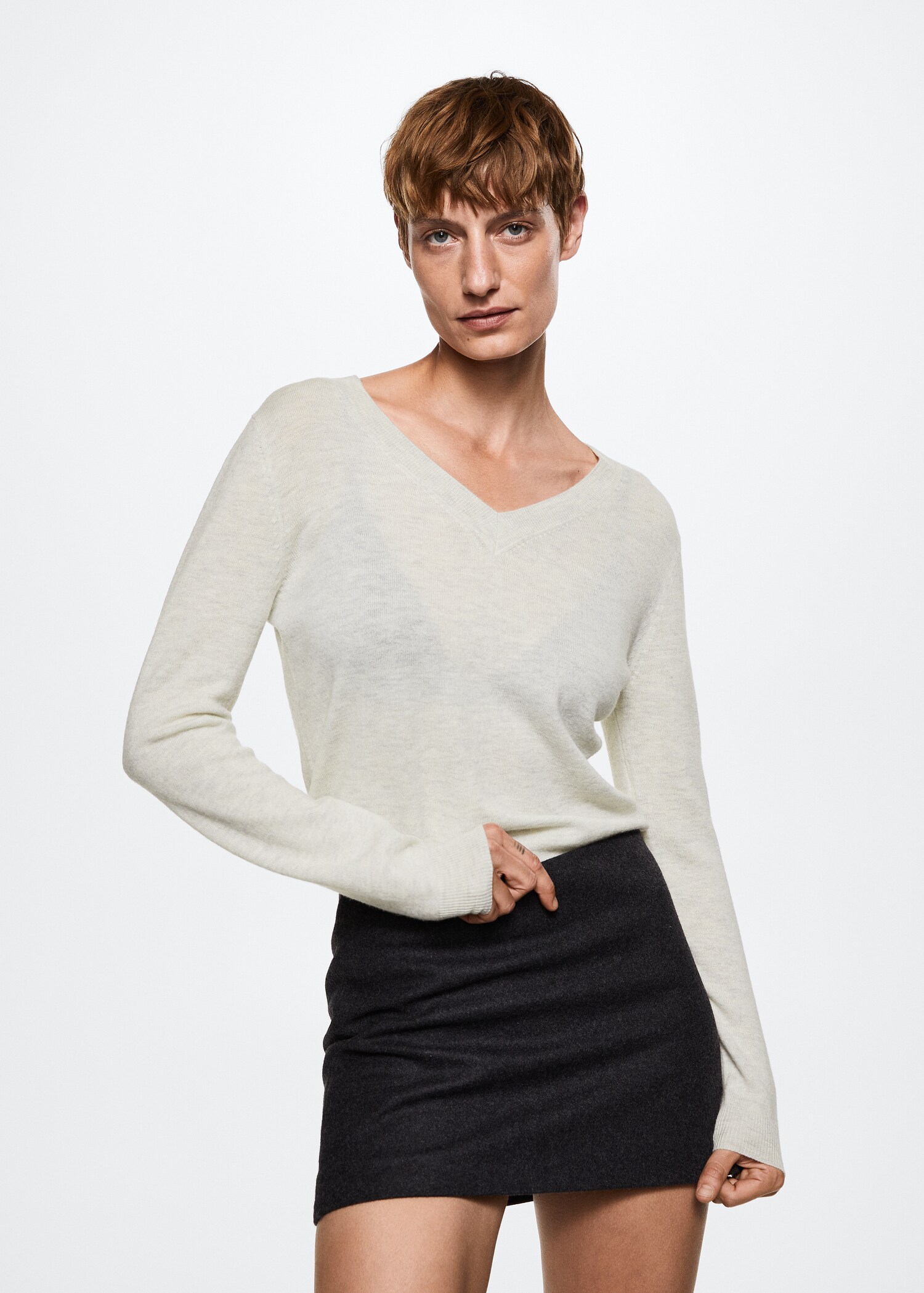 Wollpullover mit V-Ausschnitt - Mittlere Ansicht