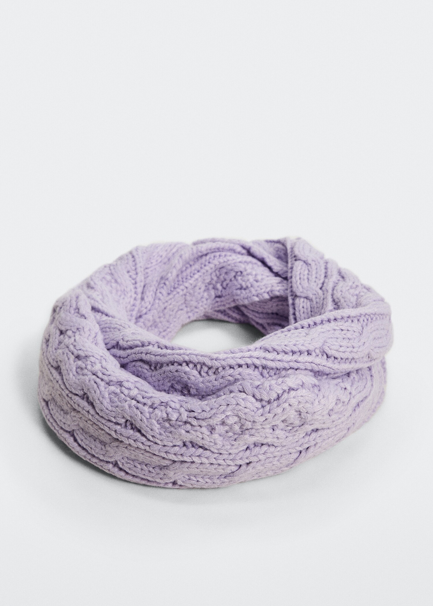 Cable-knit scarf - Details of the article 1