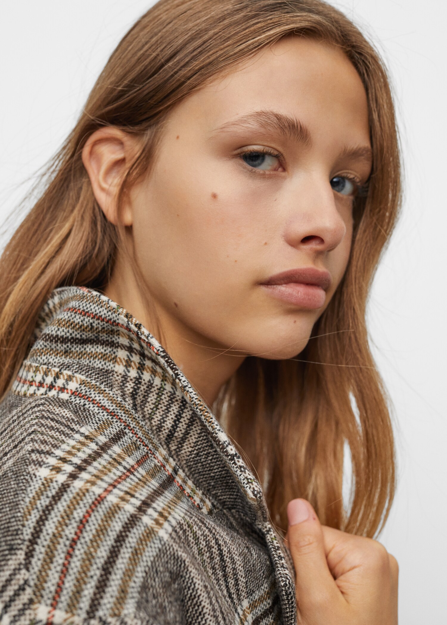 Lapelled straight-cut coat - Details of the article 1